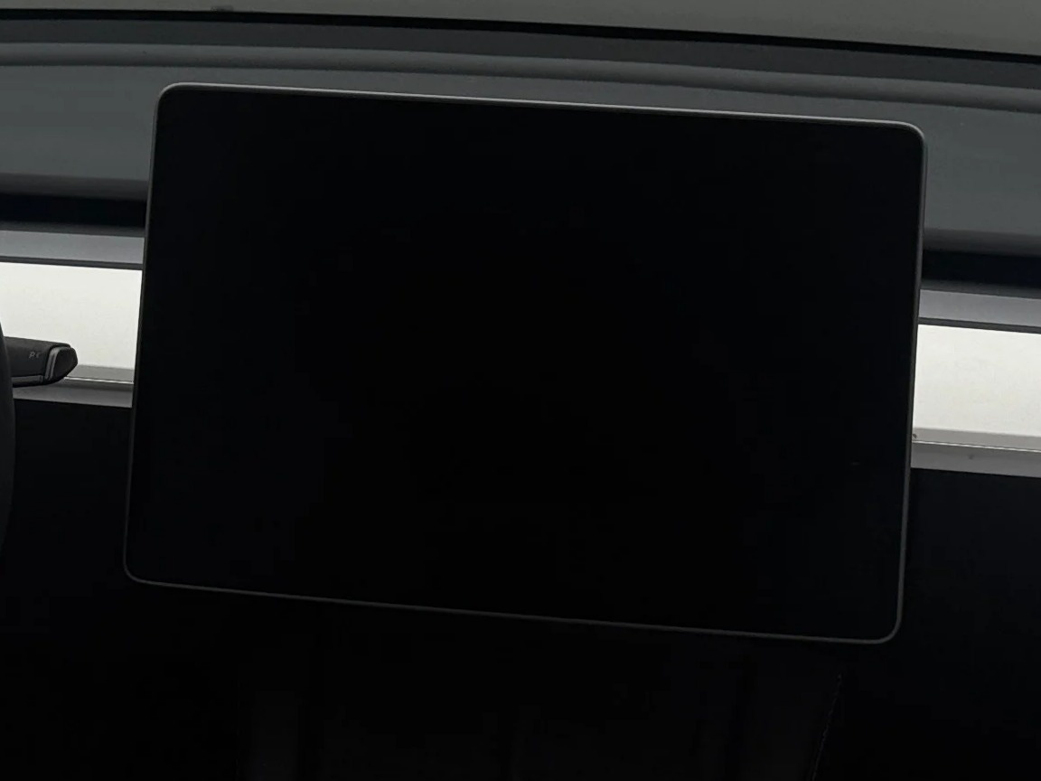 Thumbnail: 2025 Tesla Model Y - 3