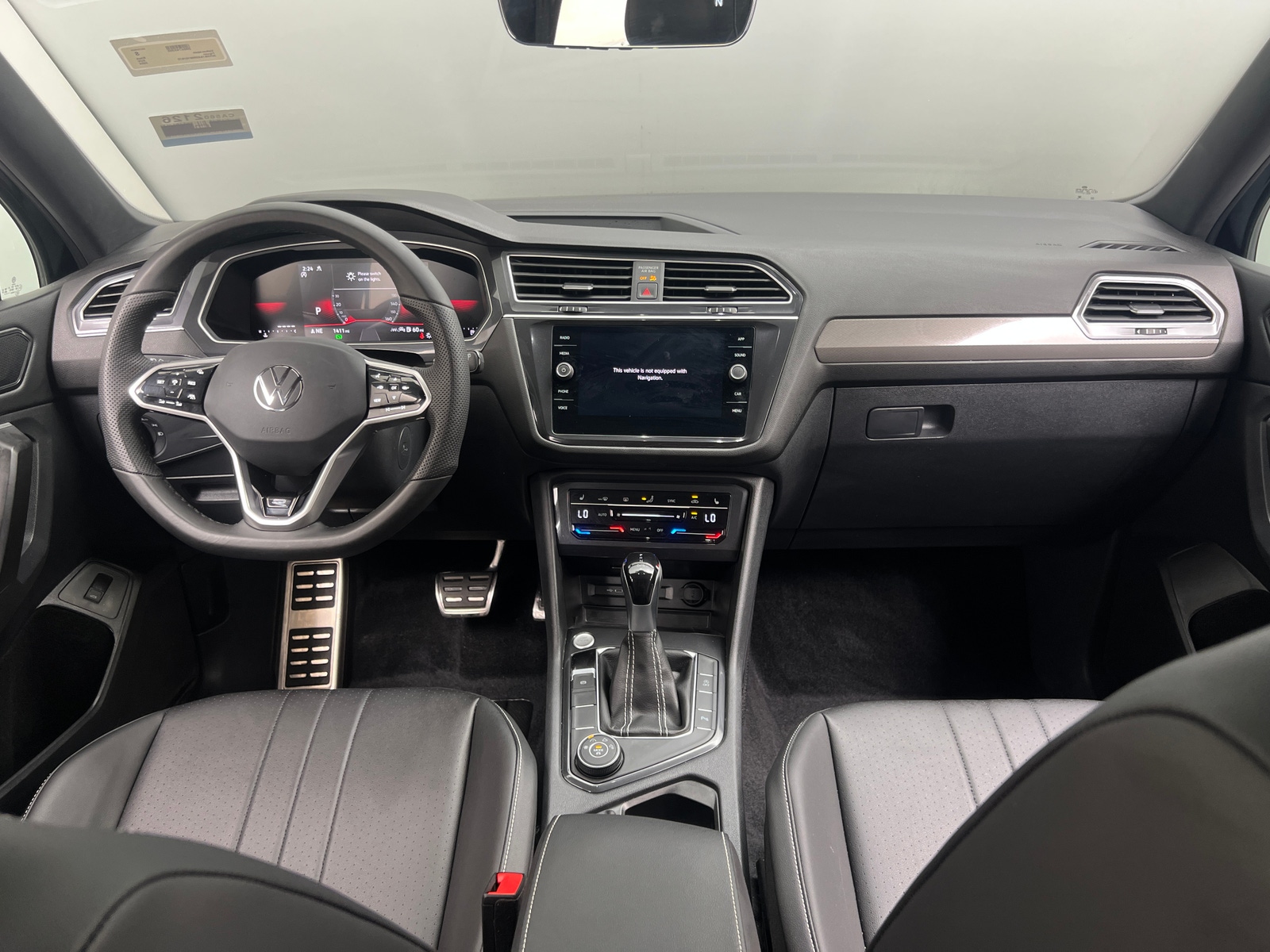 Thumbnail: 2024 Volkswagen Tiguan - 2