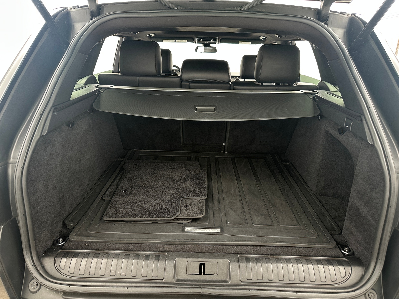 Thumbnail: 2016 Land Rover Range Rover Sport - 6