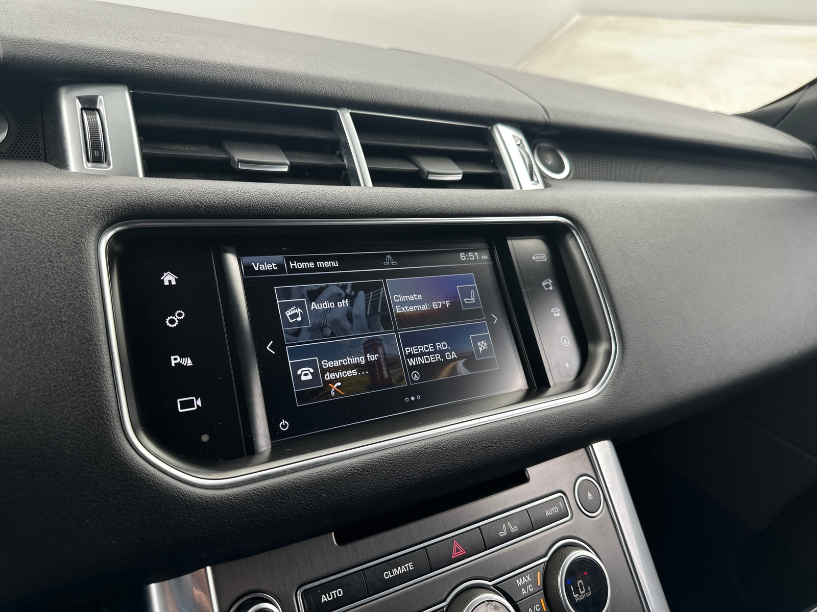 Thumbnail: 2016 Land Rover Range Rover Sport - 3