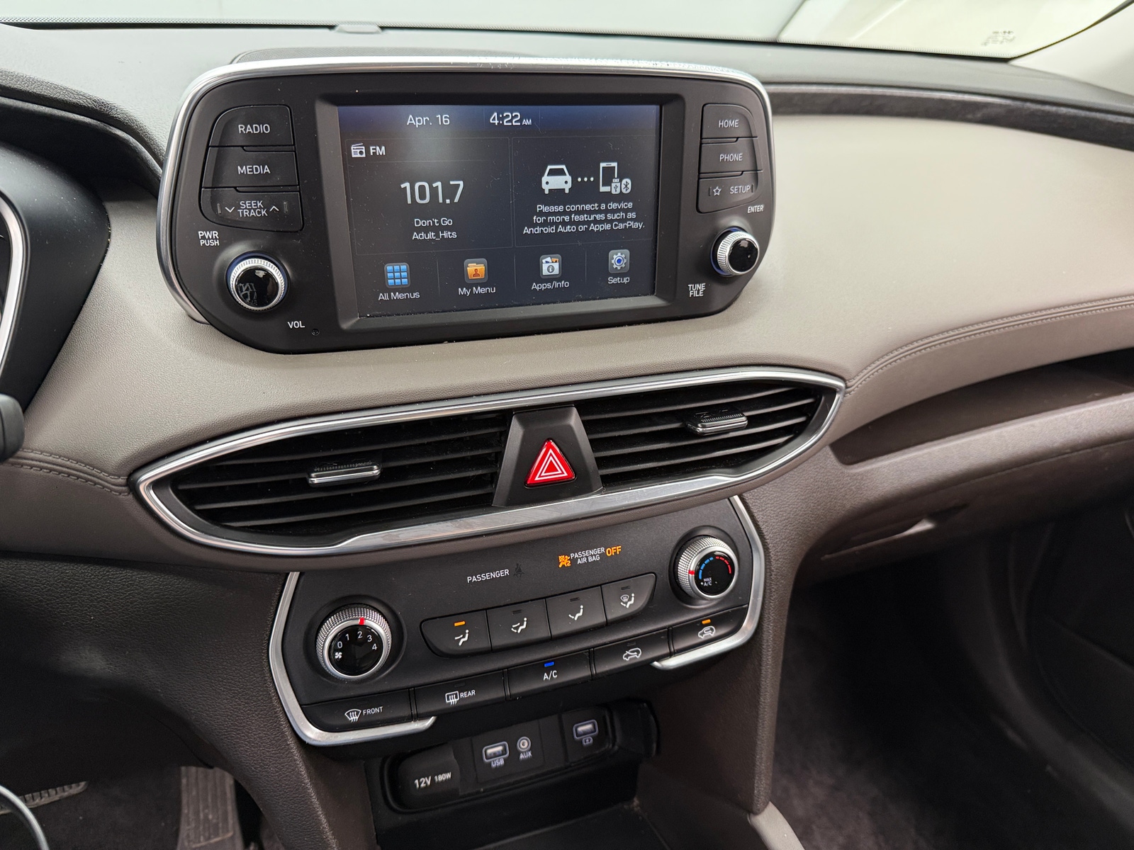 Thumbnail: 2019 Hyundai Santa Fe - 4