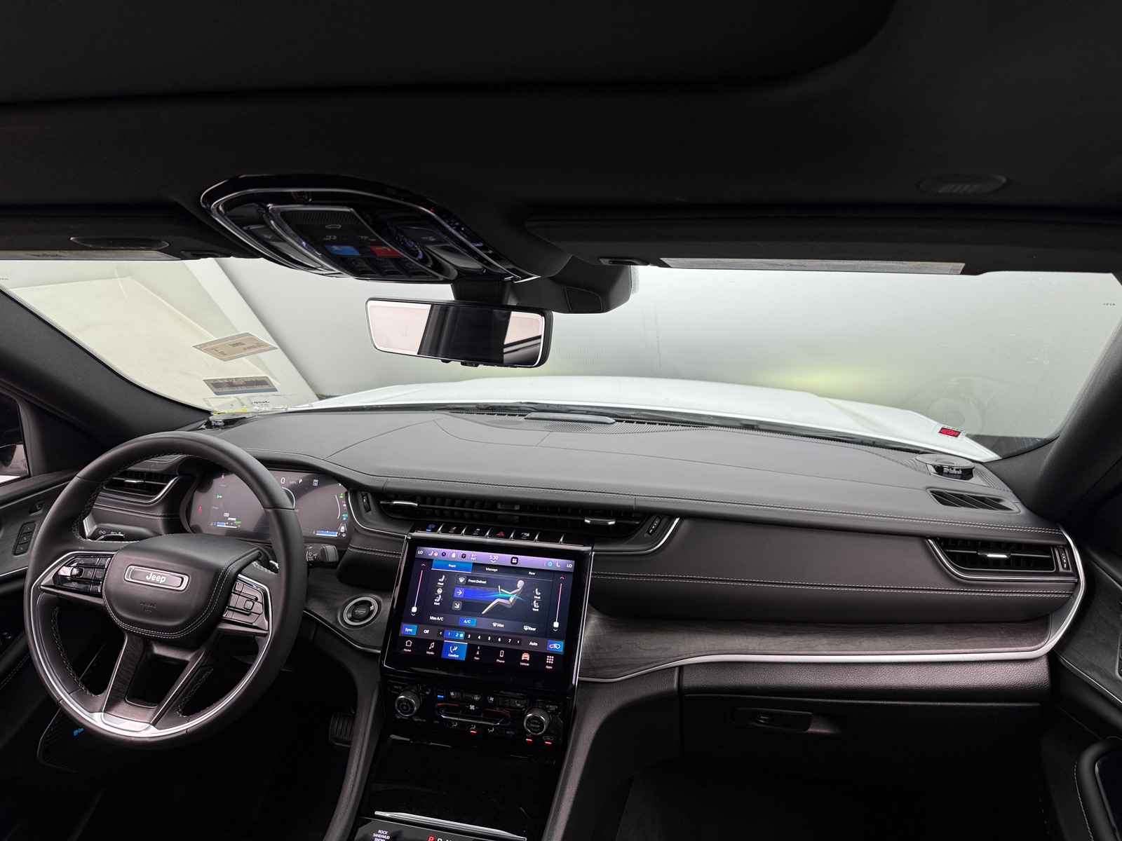 Thumbnail: 2023 Jeep Grand Cherokee - 2