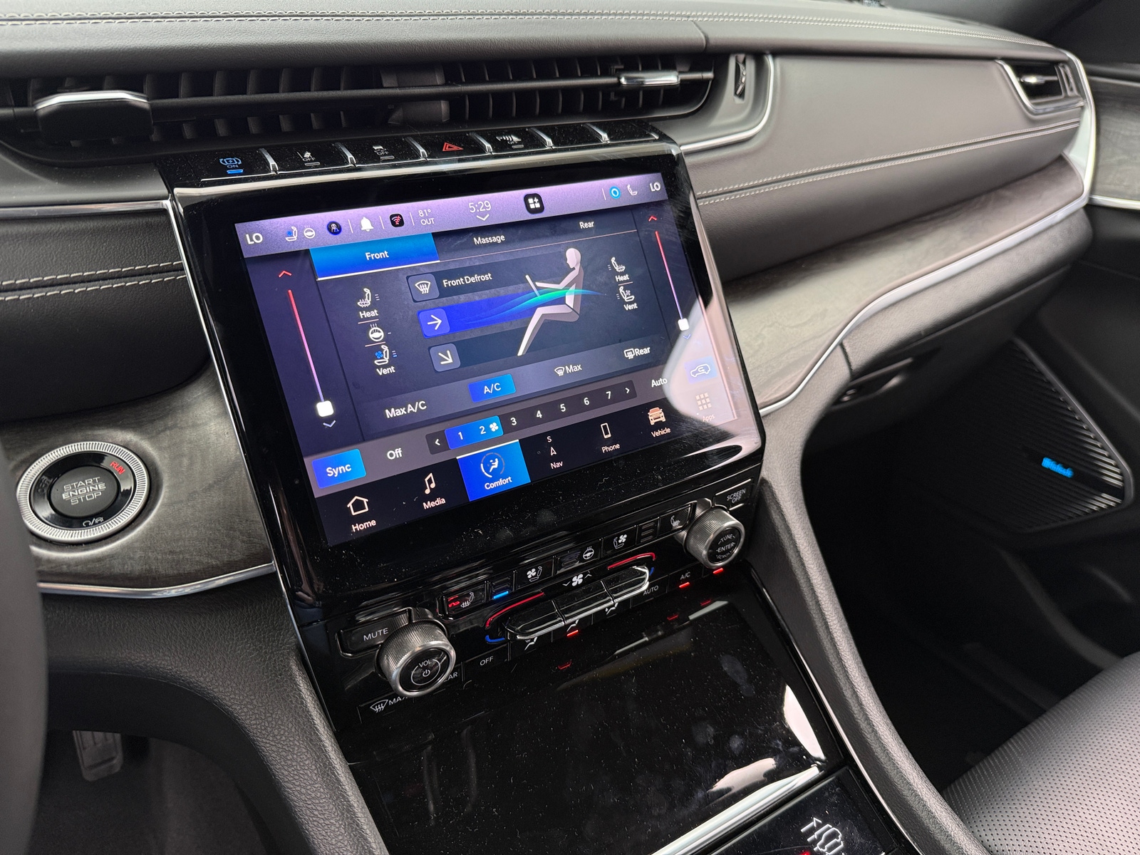 Thumbnail: 2023 Jeep Grand Cherokee - 3