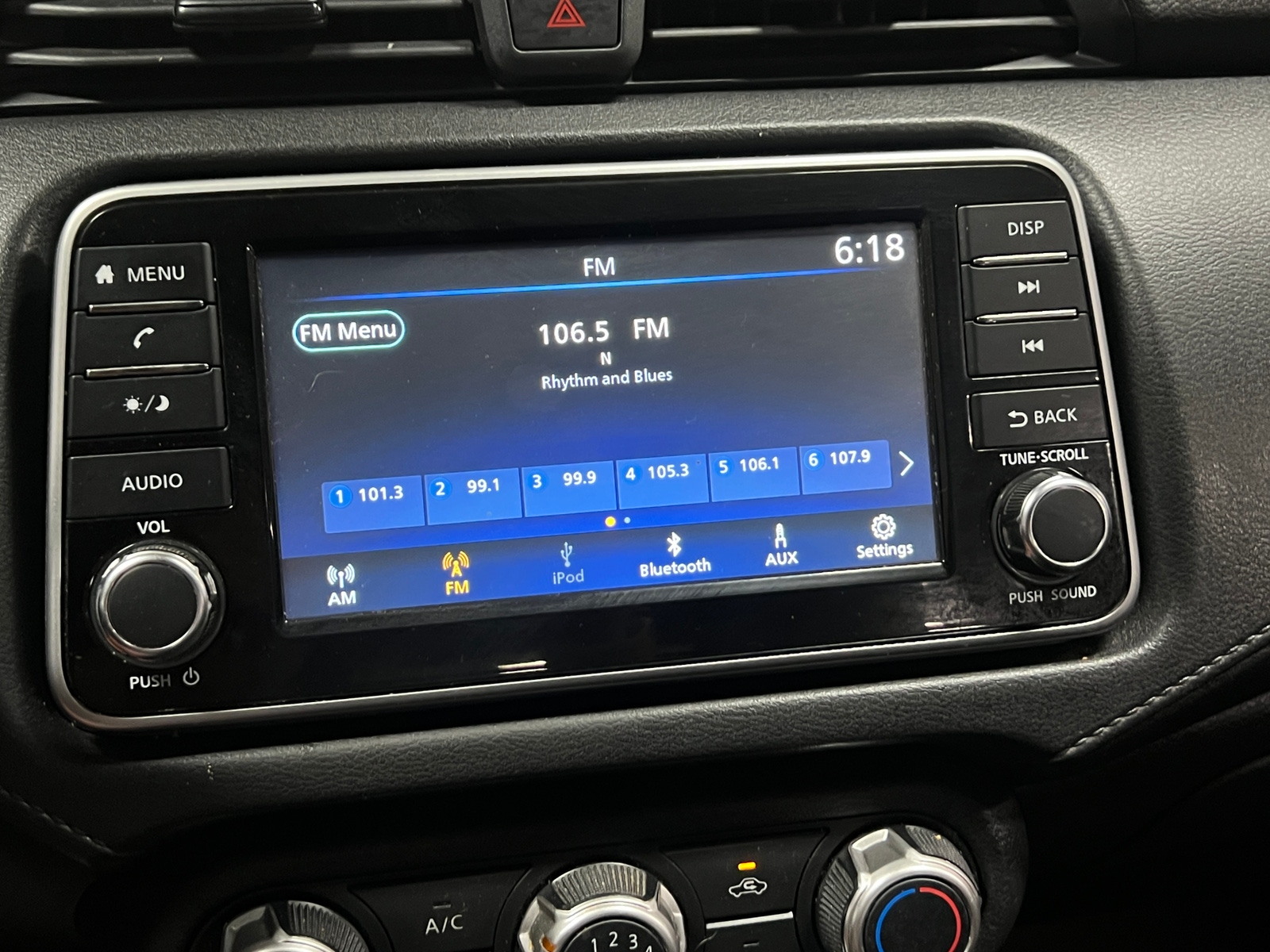 Thumbnail: 2022 Nissan Versa - 4