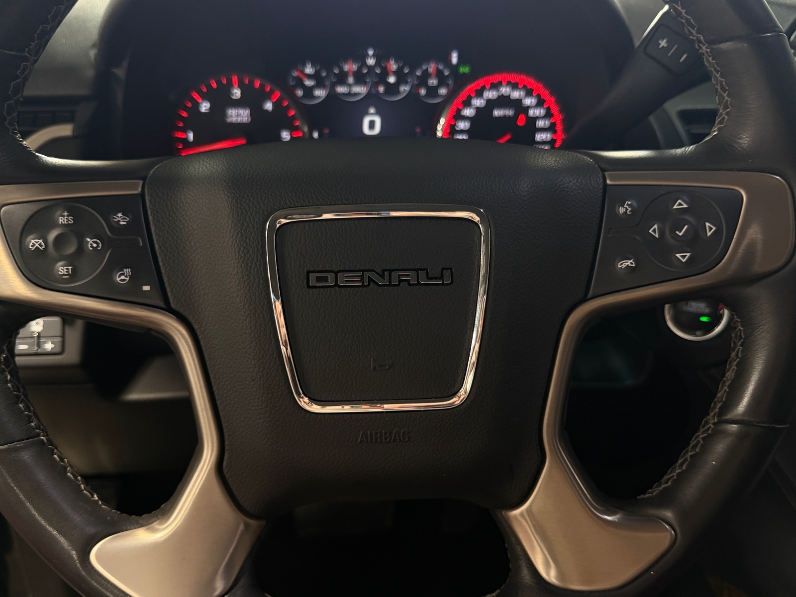 Thumbnail: 2016 GMC Yukon - 4