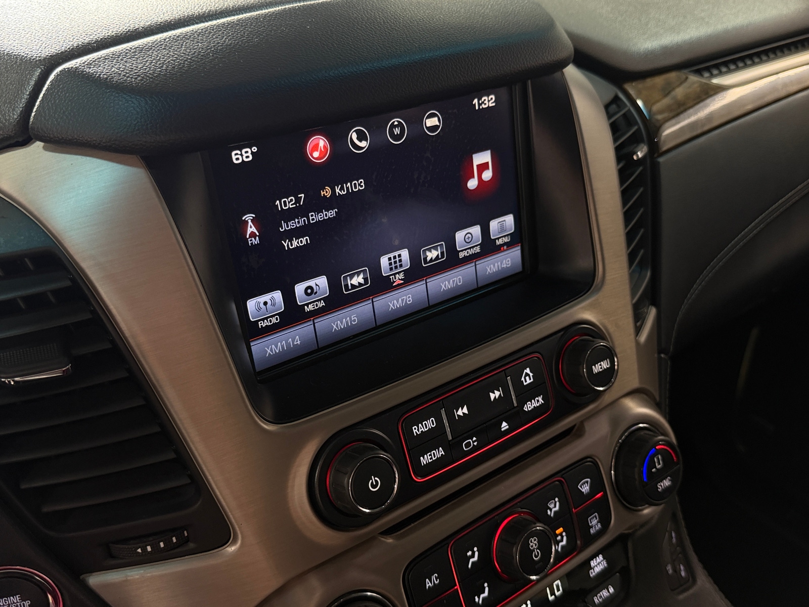 Thumbnail: 2016 GMC Yukon - 3