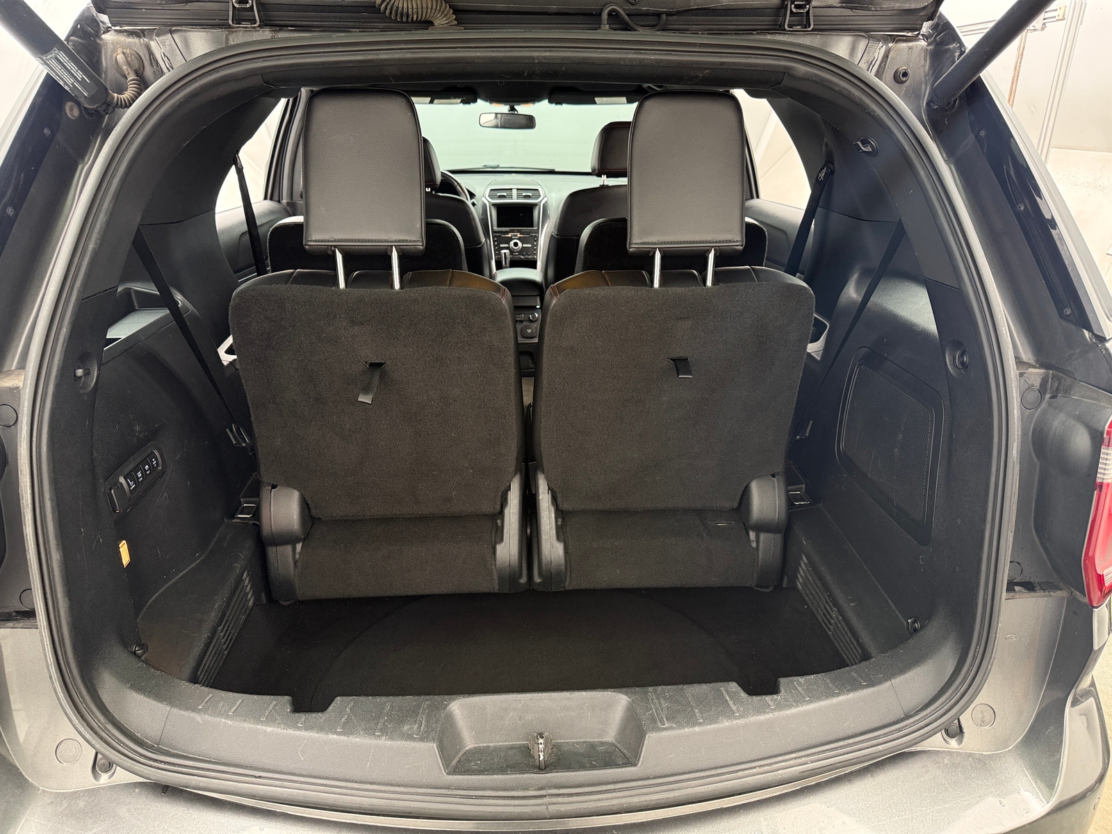 Thumbnail: 2017 Ford Explorer - 7