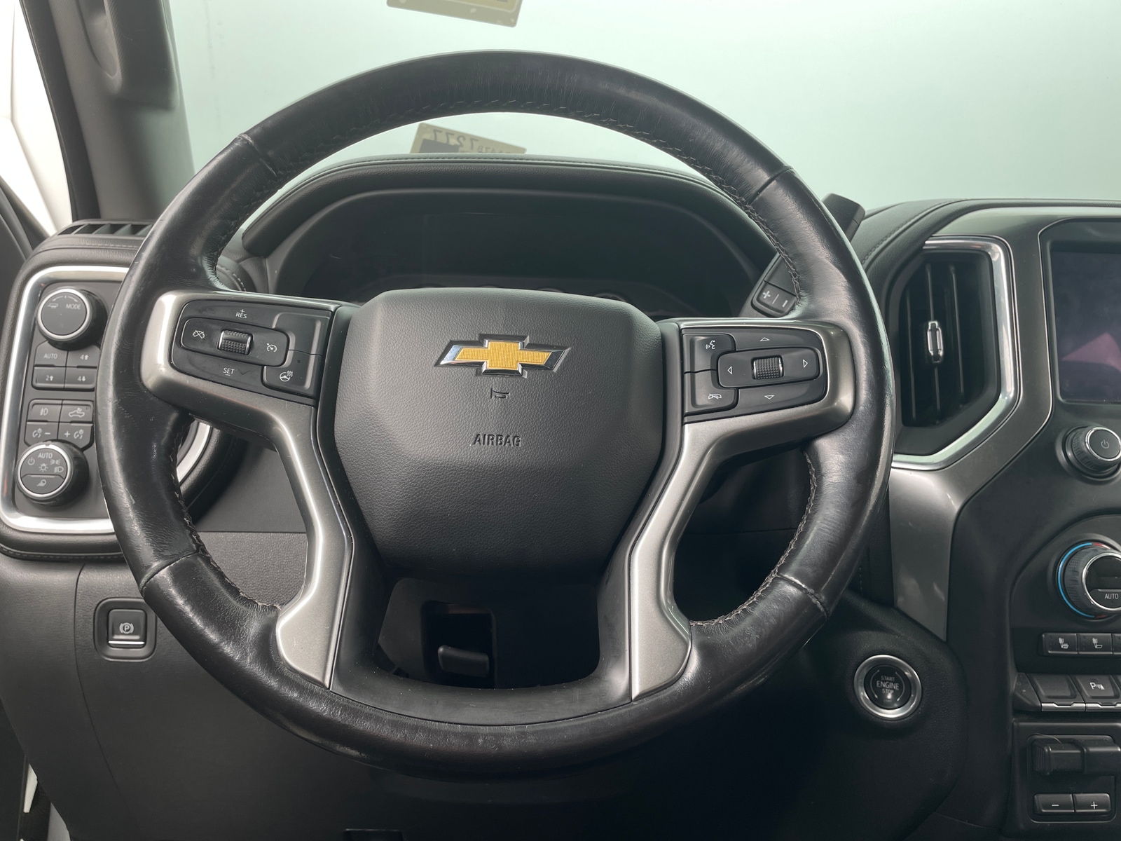 Thumbnail: 2022 Chevrolet Silverado 1500 - 4