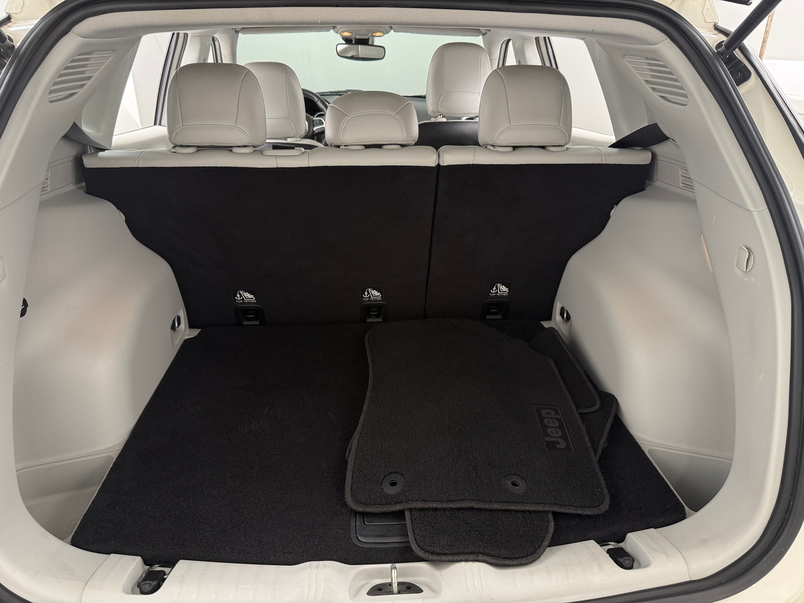 Thumbnail: 2018 Jeep Compass - 6
