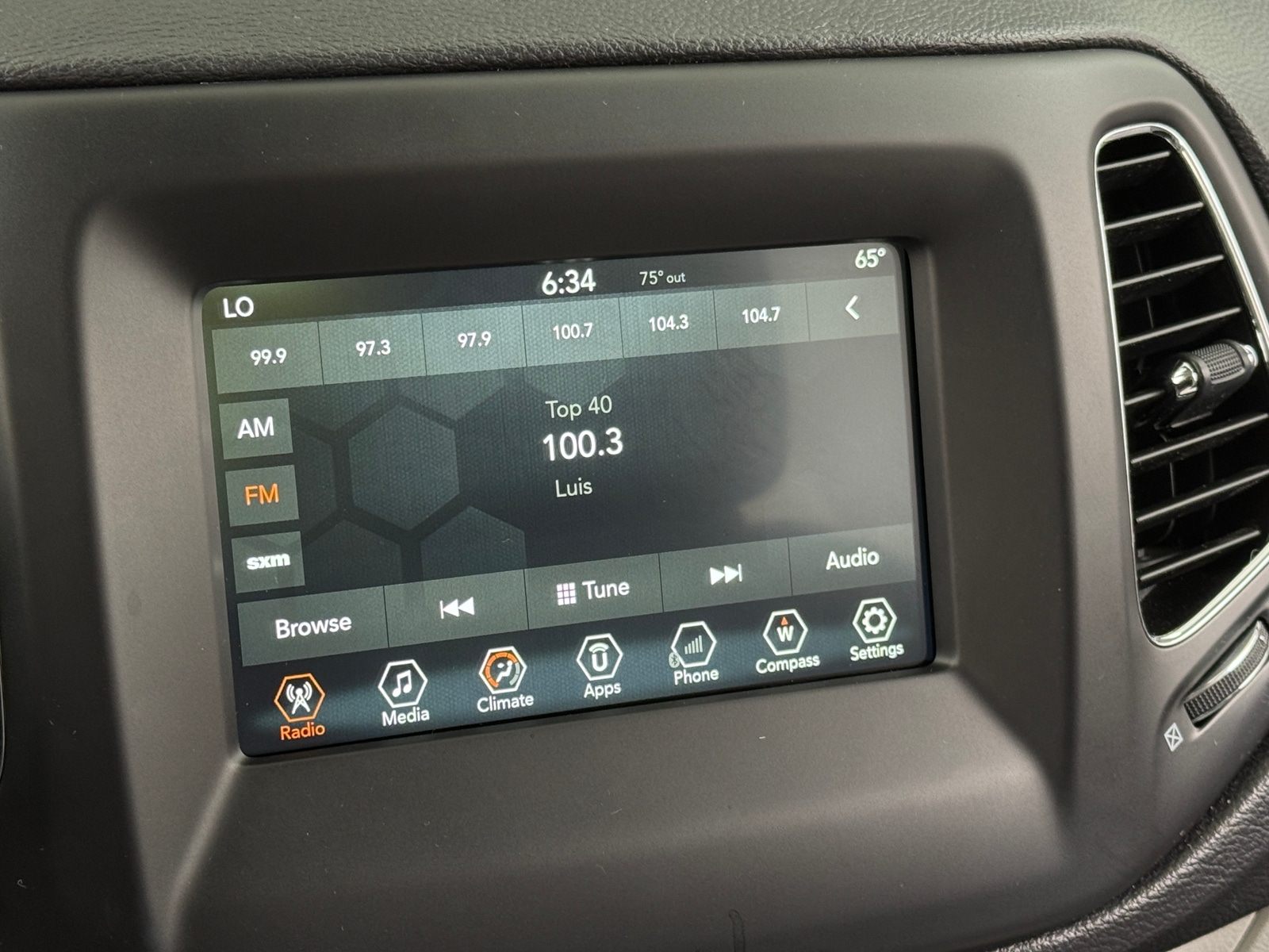 Thumbnail: 2018 Jeep Compass - 3