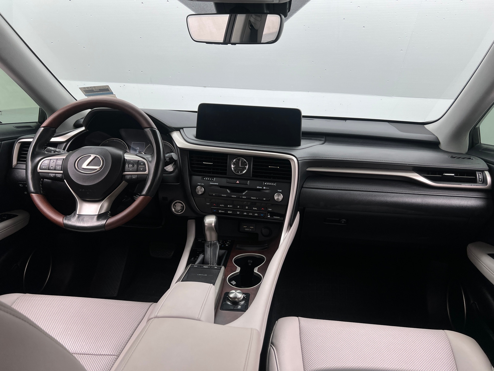 Thumbnail: 2020 Lexus RX - 2