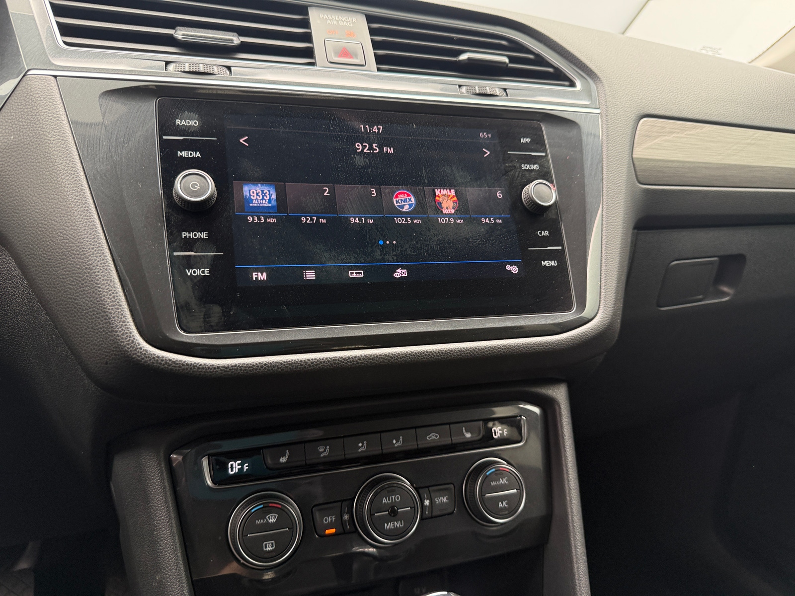 Thumbnail: 2018 Volkswagen Tiguan - 3