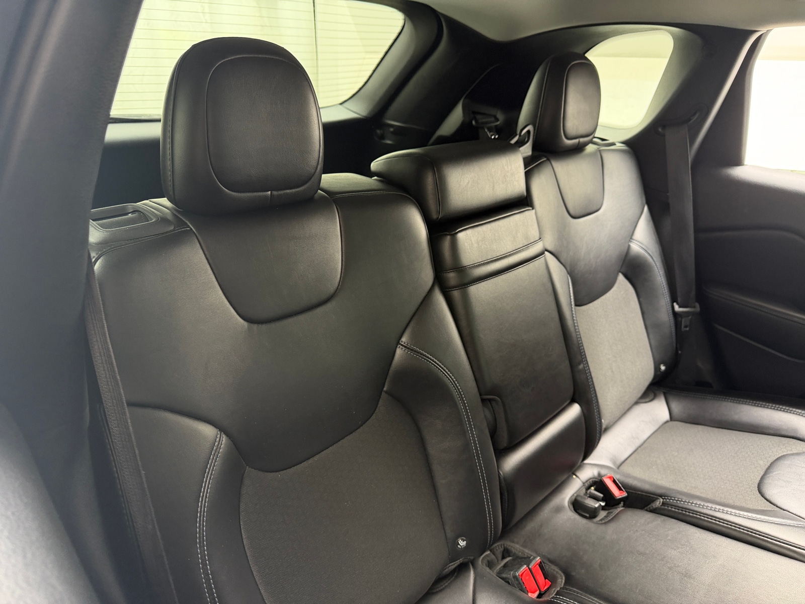 Thumbnail: 2019 Jeep Cherokee - 6