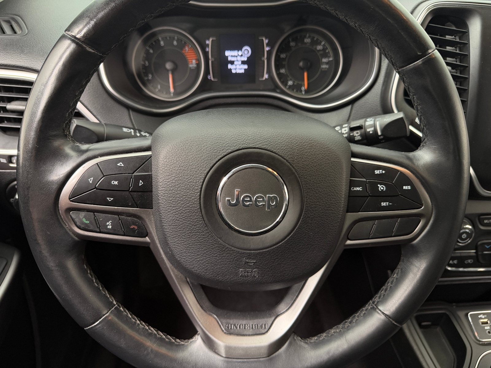 Thumbnail: 2019 Jeep Cherokee - 5