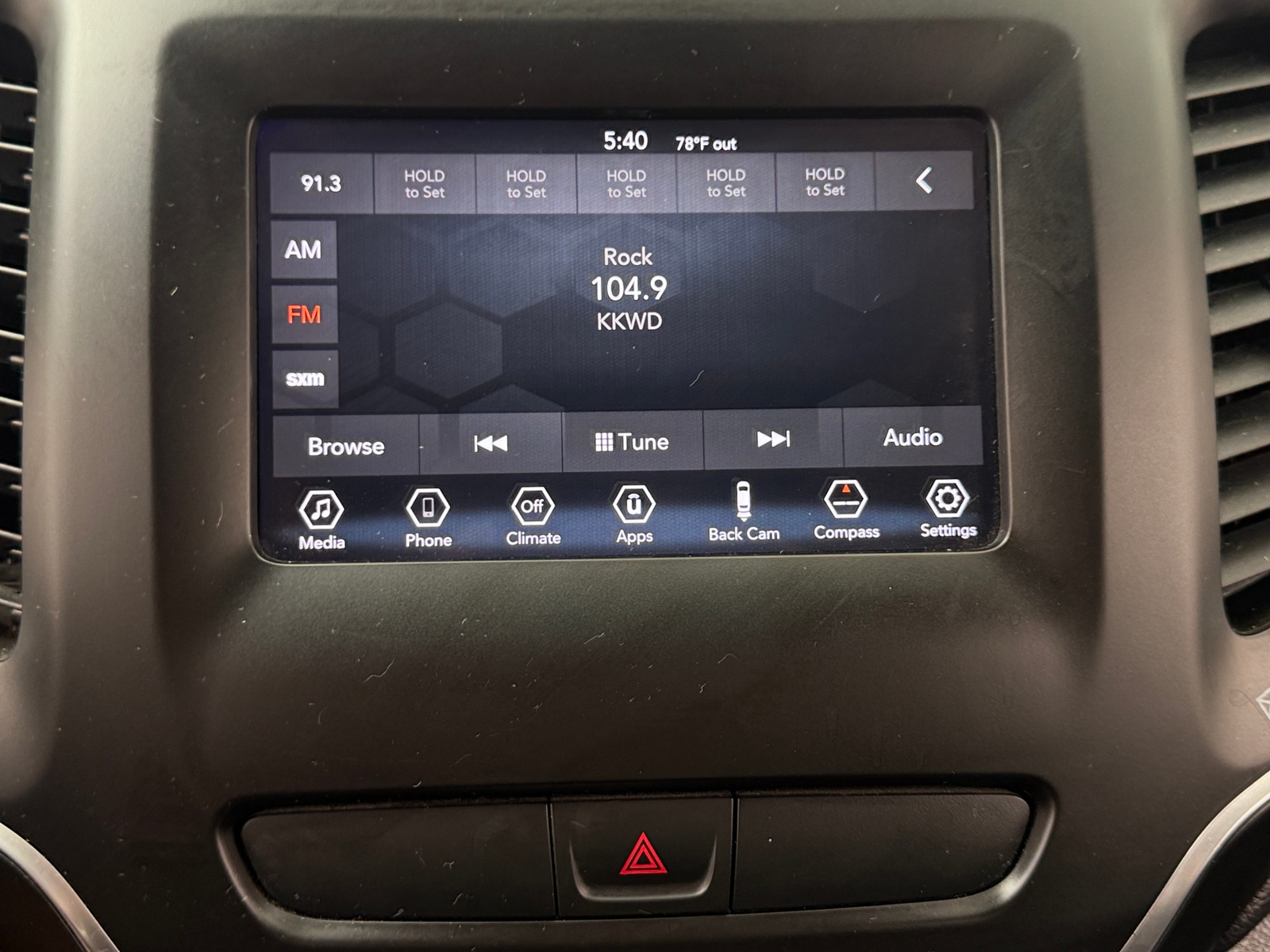 Thumbnail: 2019 Jeep Cherokee - 4