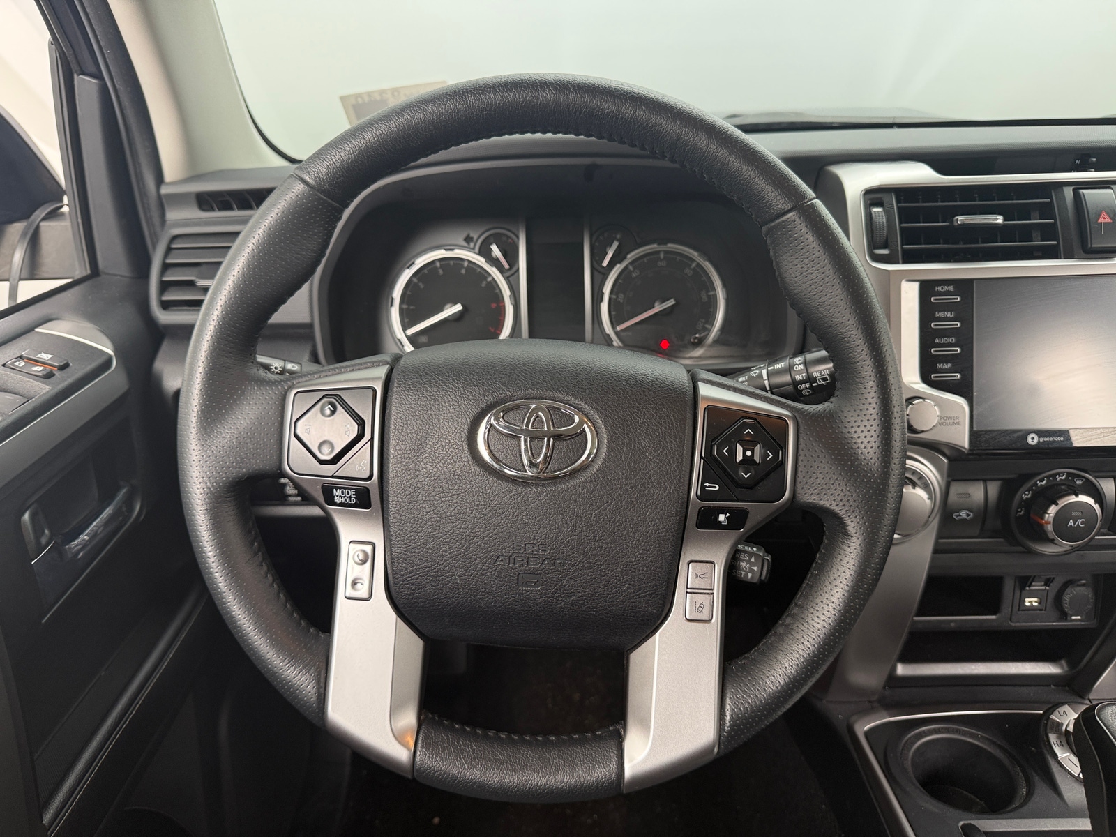 Thumbnail: 2022 Toyota 4Runner - 4