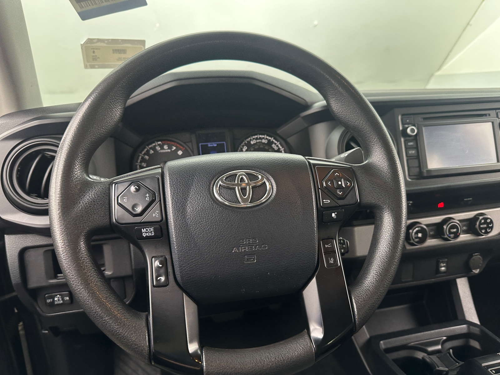 Thumbnail: 2018 Toyota Tacoma - 5