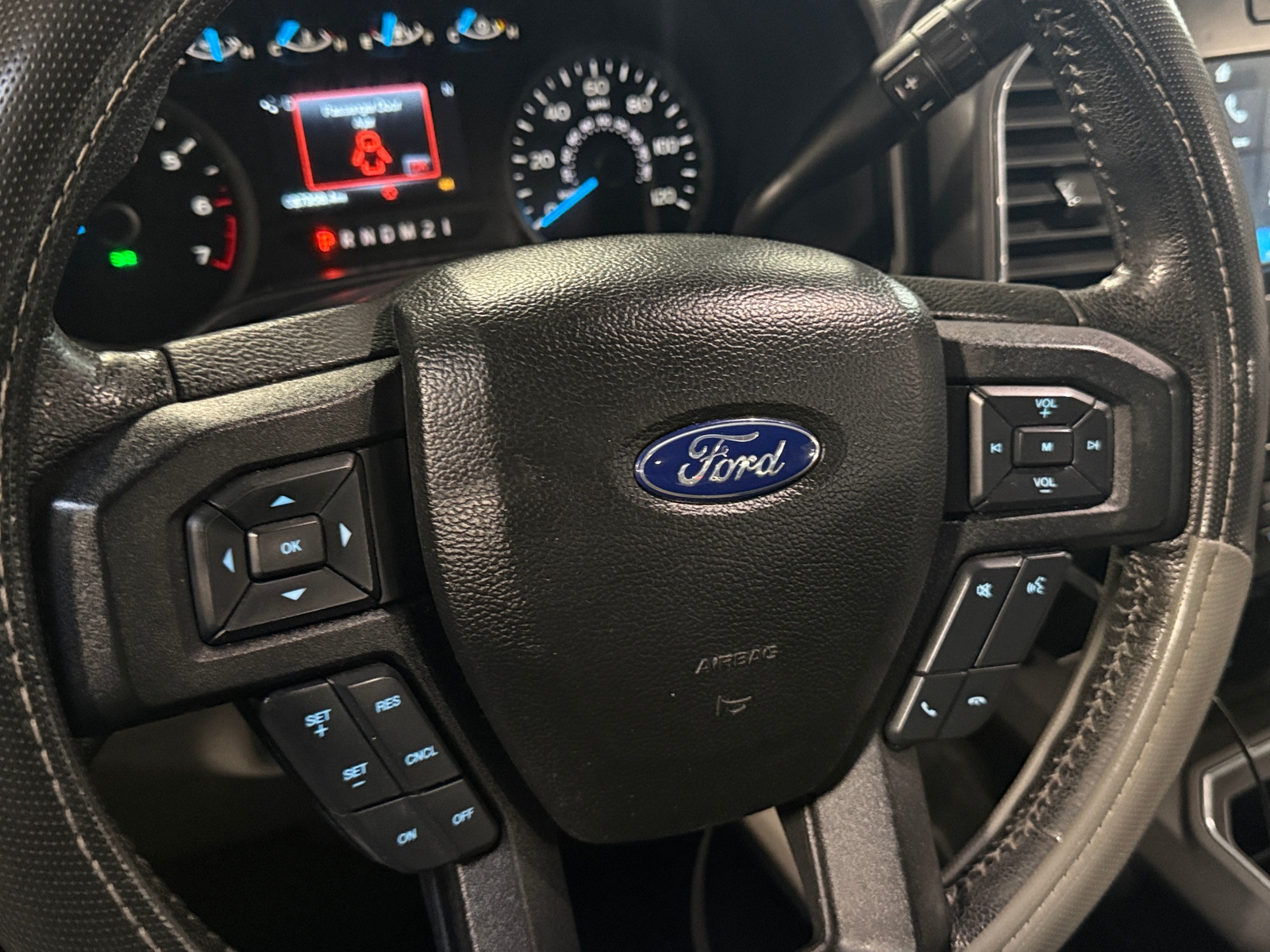 Thumbnail: 2016 Ford Econoline - 5