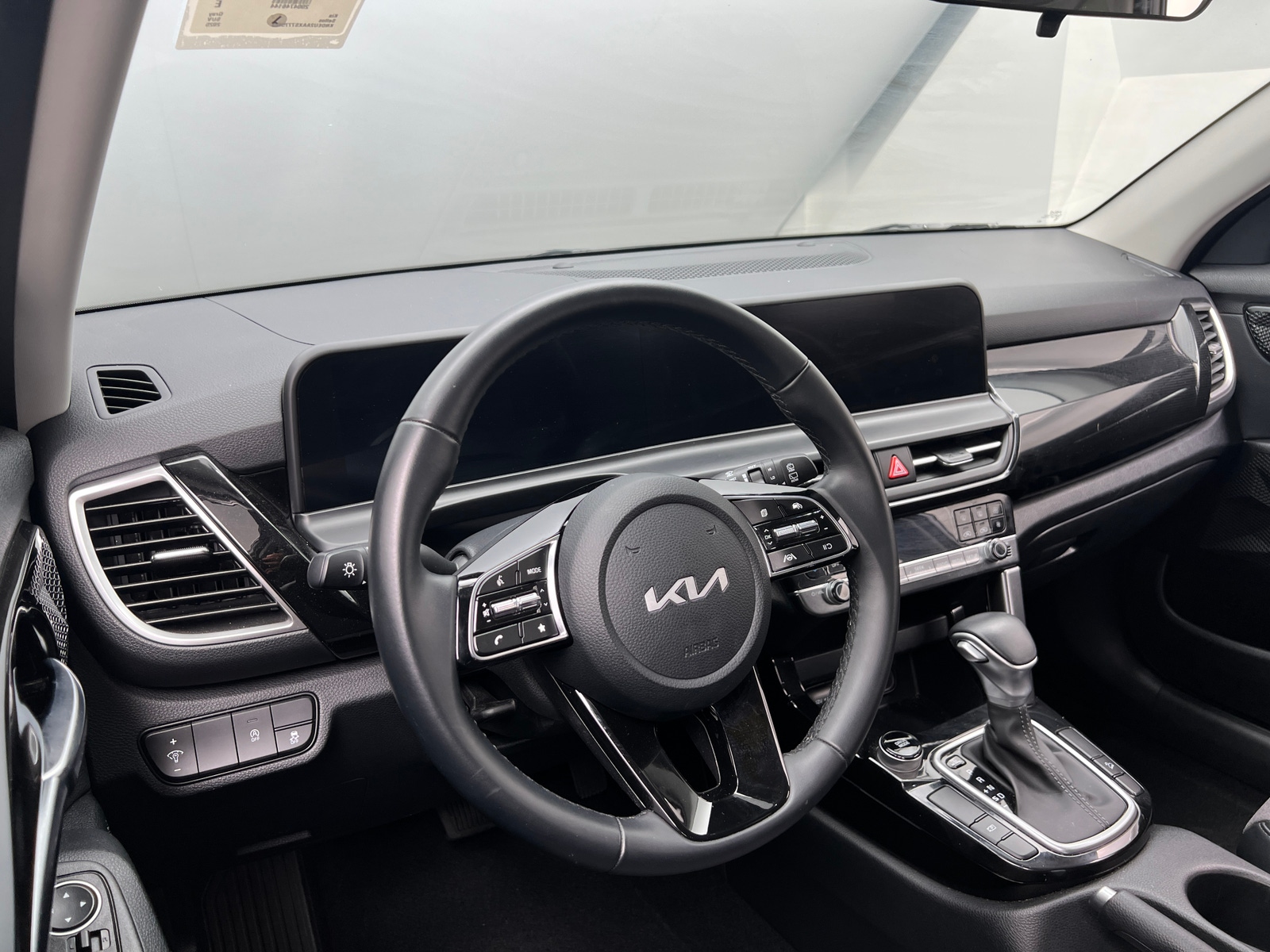 Thumbnail: 2025 Kia Seltos - 5