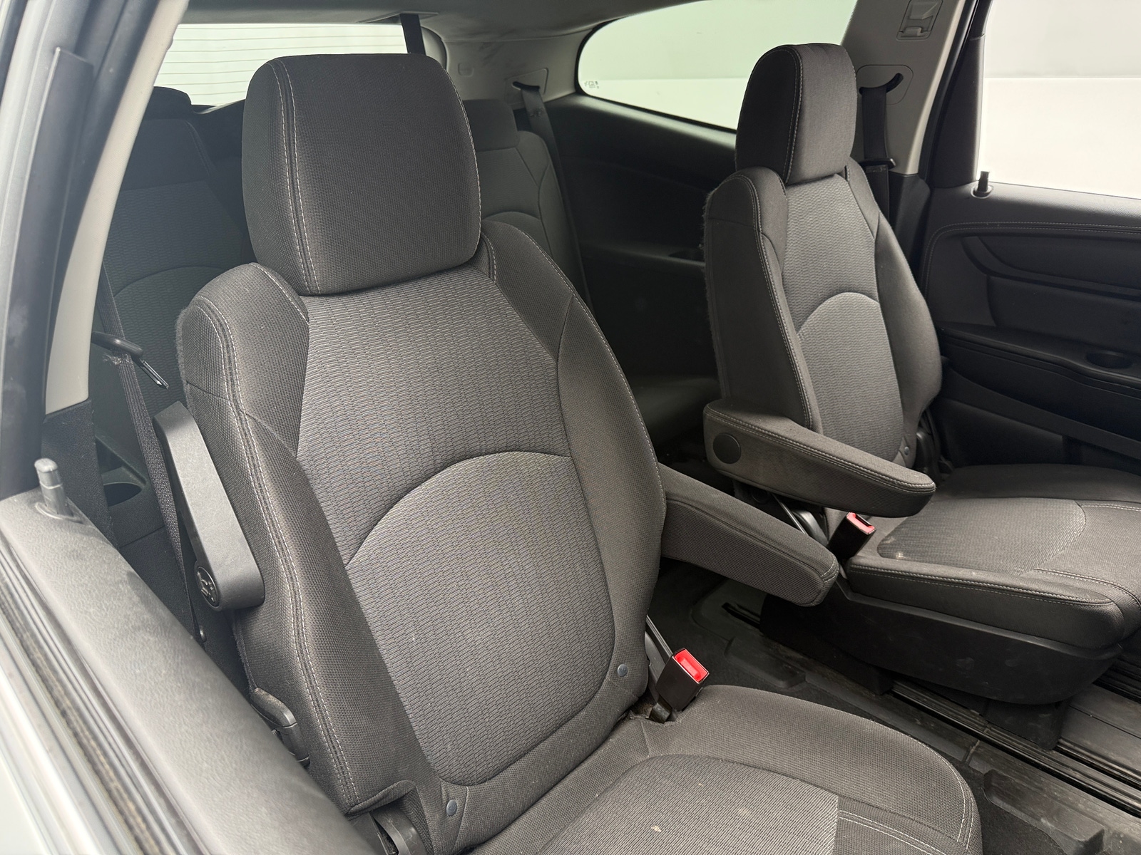 Thumbnail: 2017 Chevrolet Traverse - 6