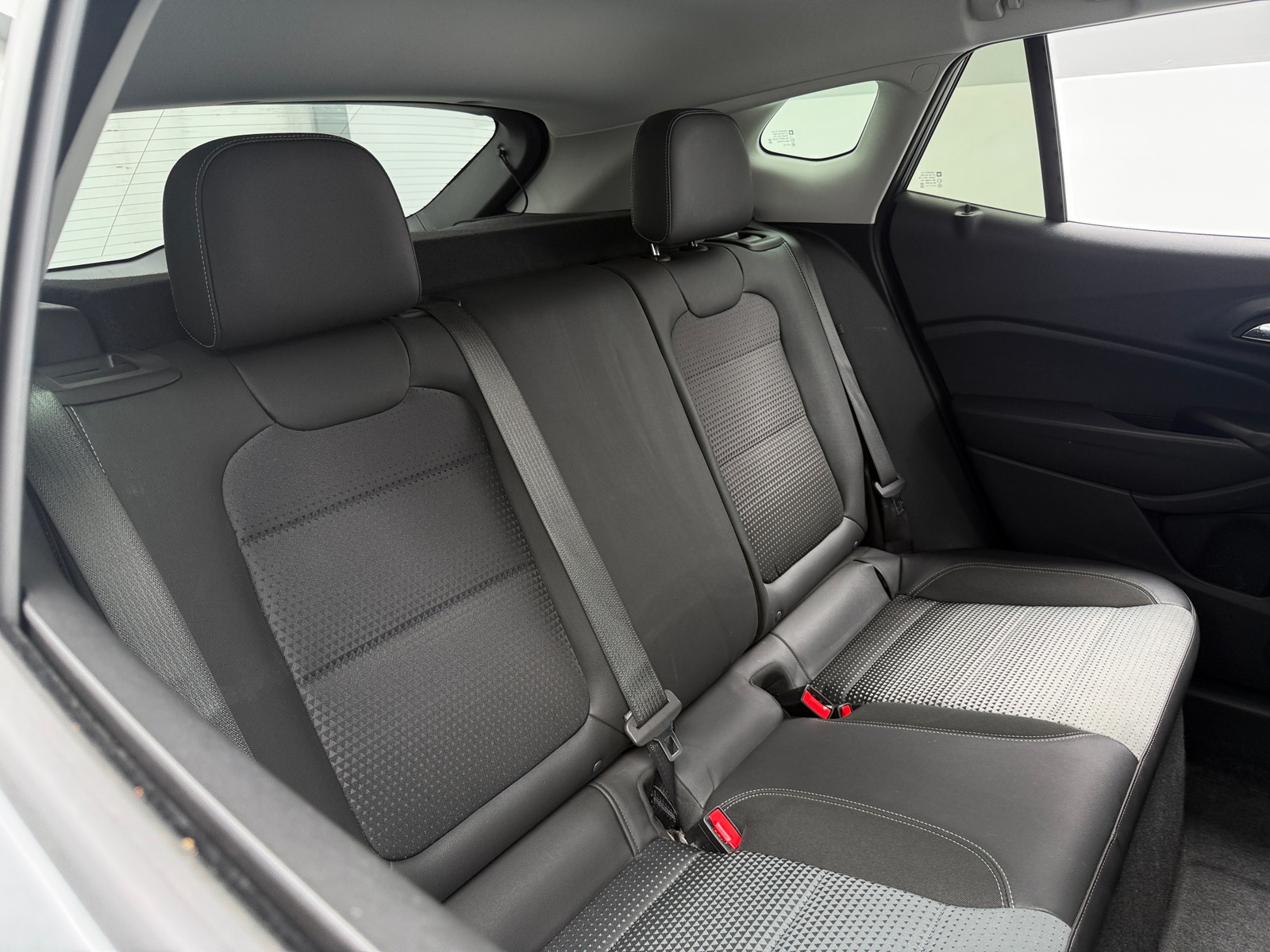 Thumbnail: 2025 Chevrolet Trax - 6