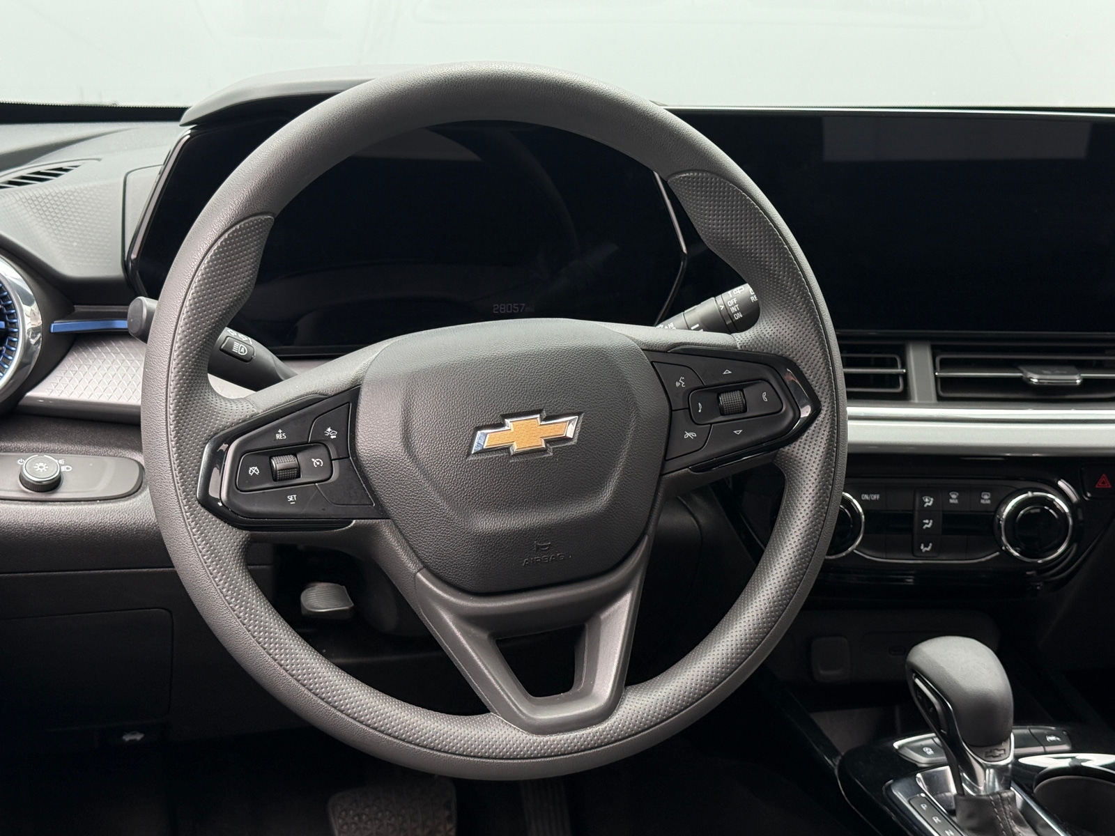 Thumbnail: 2025 Chevrolet Trax - 5