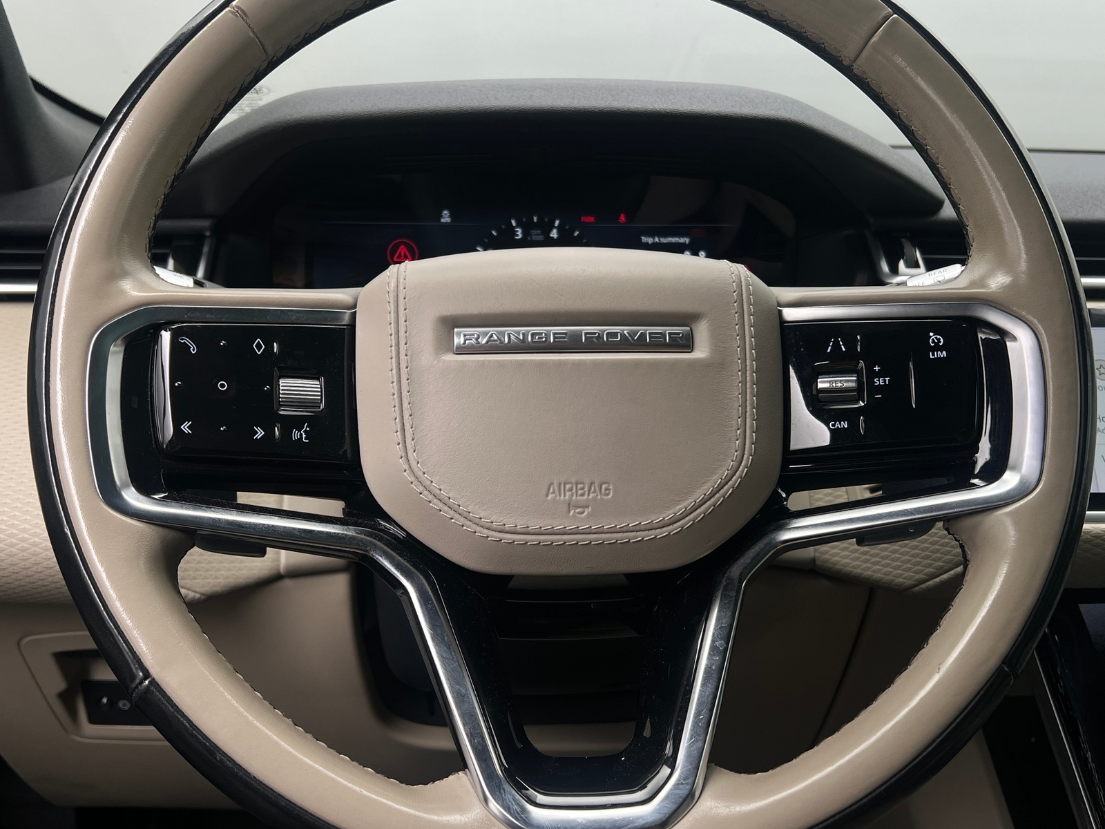 Thumbnail: 2021 Land Rover Range Rover Velar - 4