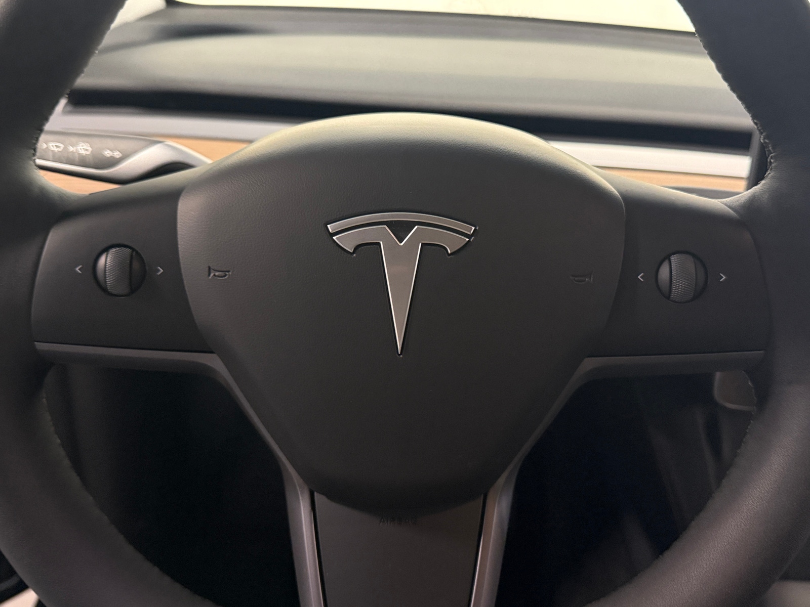 Thumbnail: 2025 Tesla Model Y - 4