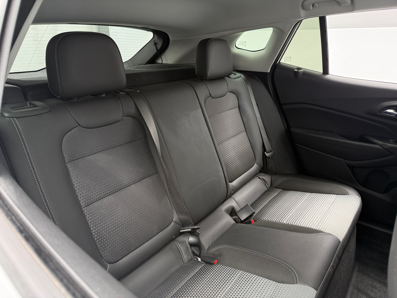 Thumbnail: 2025 Chevrolet Trax - 6