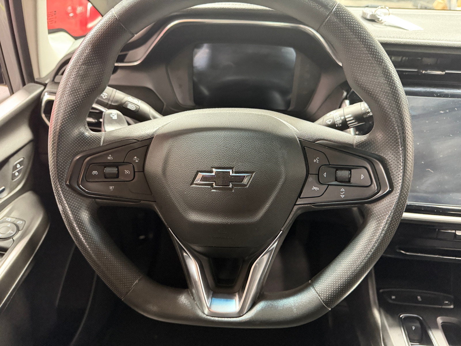 Thumbnail: 2023 Chevrolet Bolt EV - 5