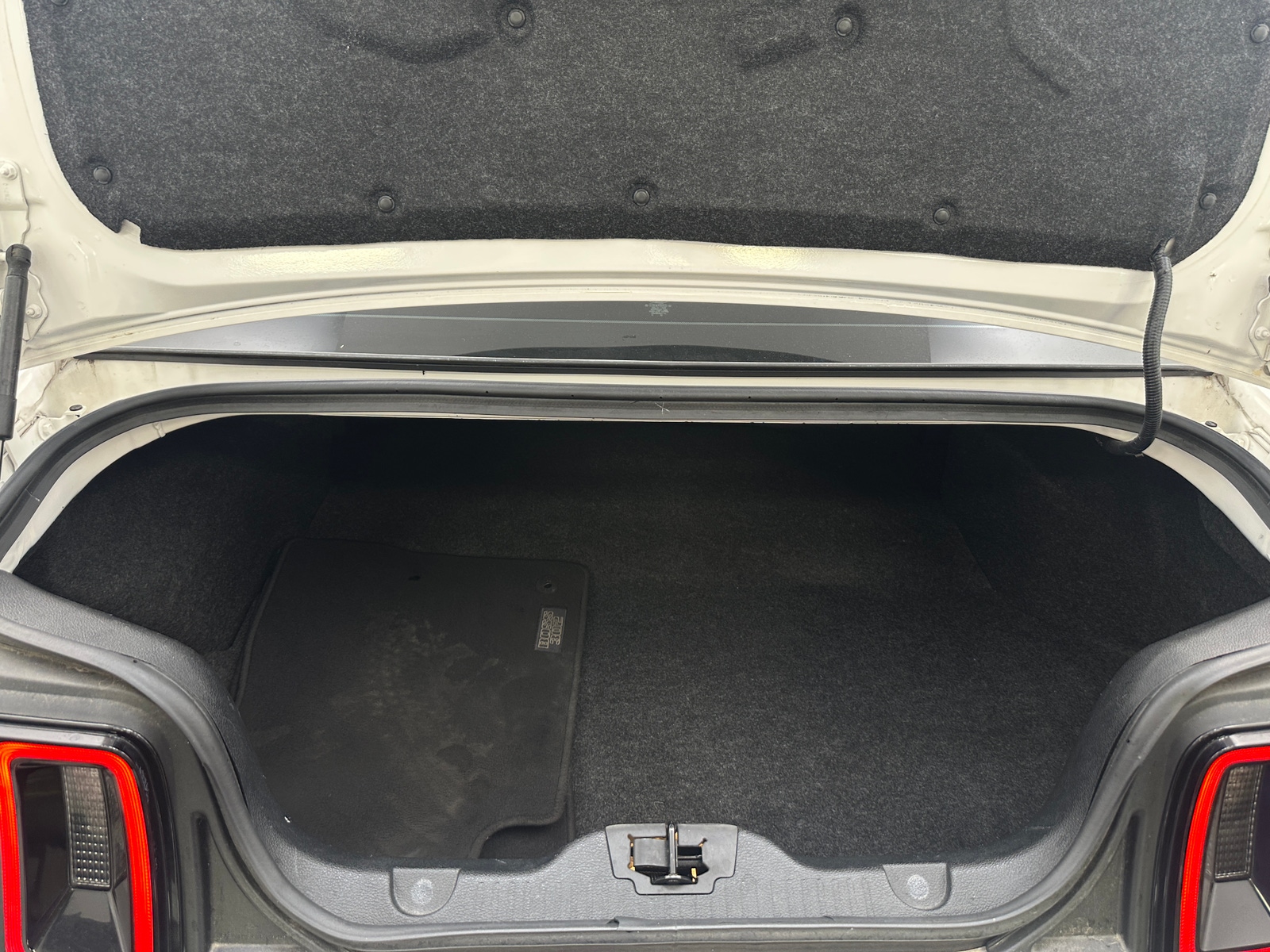 Thumbnail: 2013 Ford Mustang - 6