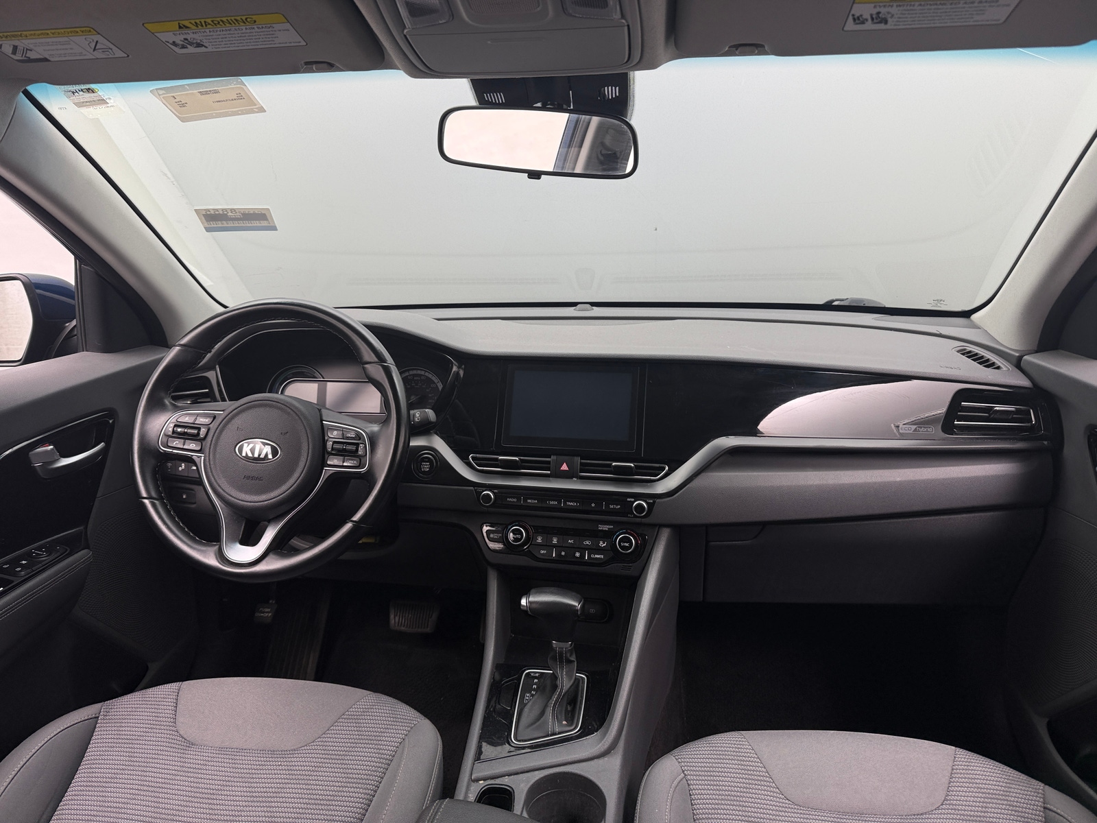 Thumbnail: 2020 Kia Niro - 3