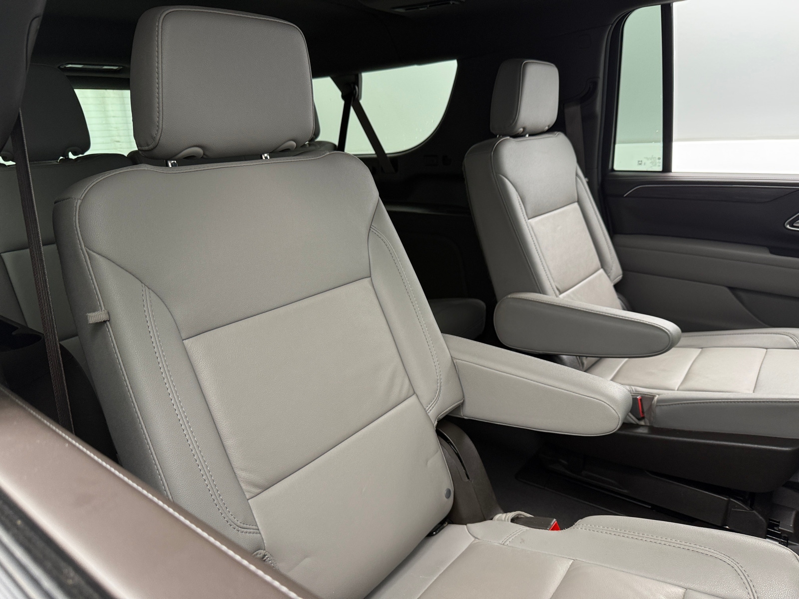 Thumbnail: 2024 Chevrolet Suburban - 5