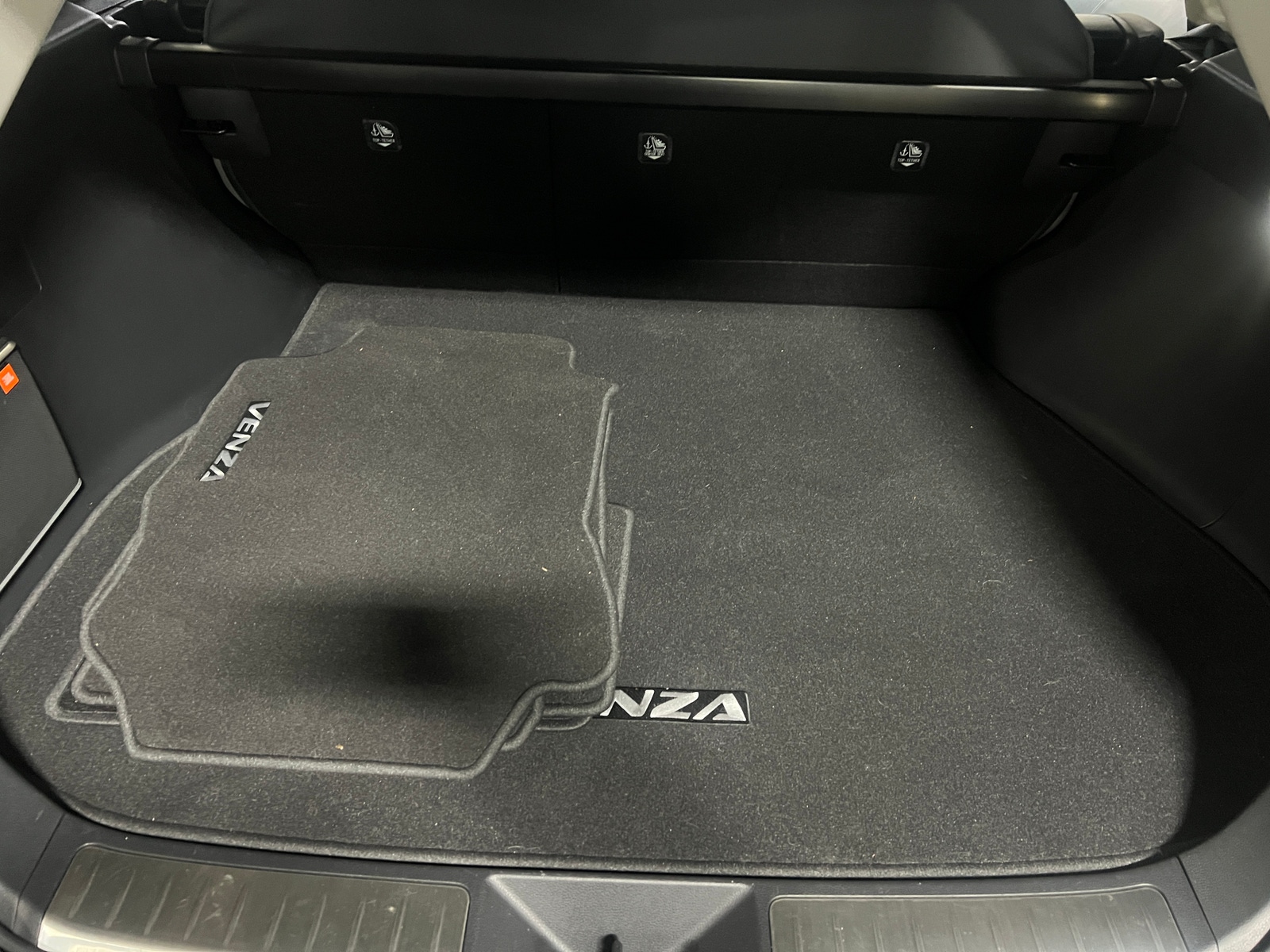 Thumbnail: 2021 Toyota Venza - 6