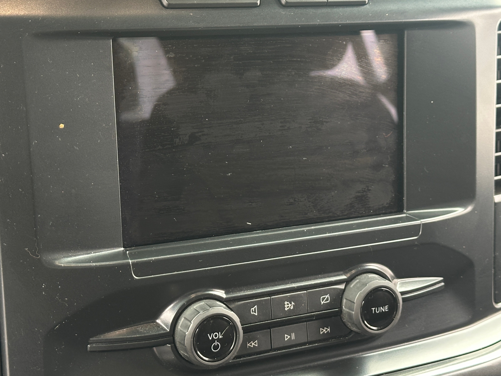 Thumbnail: 2022 Ford Econoline - 4