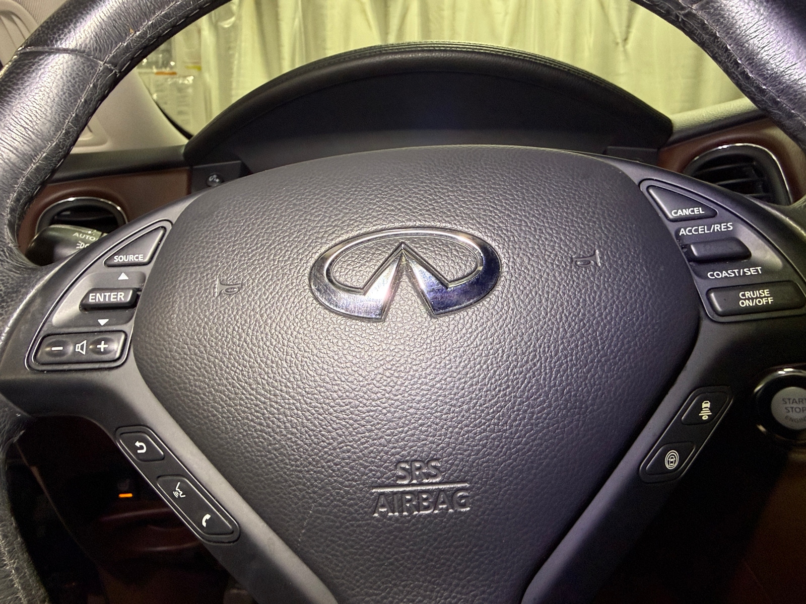 Thumbnail: 2017 INFINITI QX50 - 4