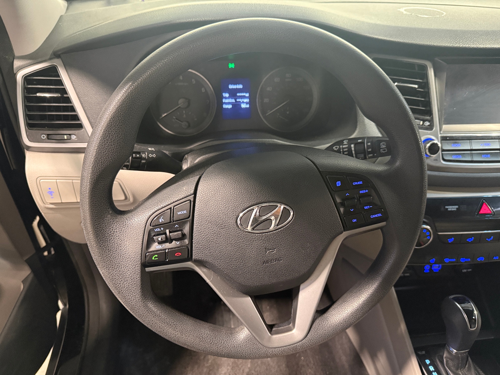 Thumbnail: 2018 Hyundai Tucson - 5