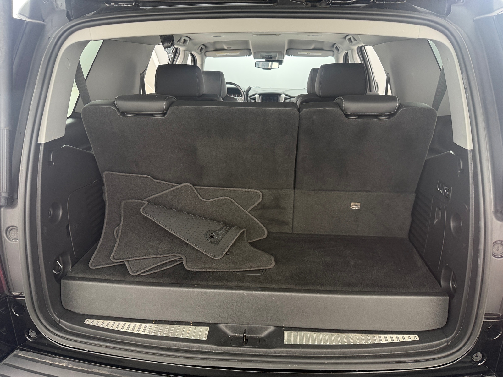 Thumbnail: 2020 Chevrolet Tahoe - 6