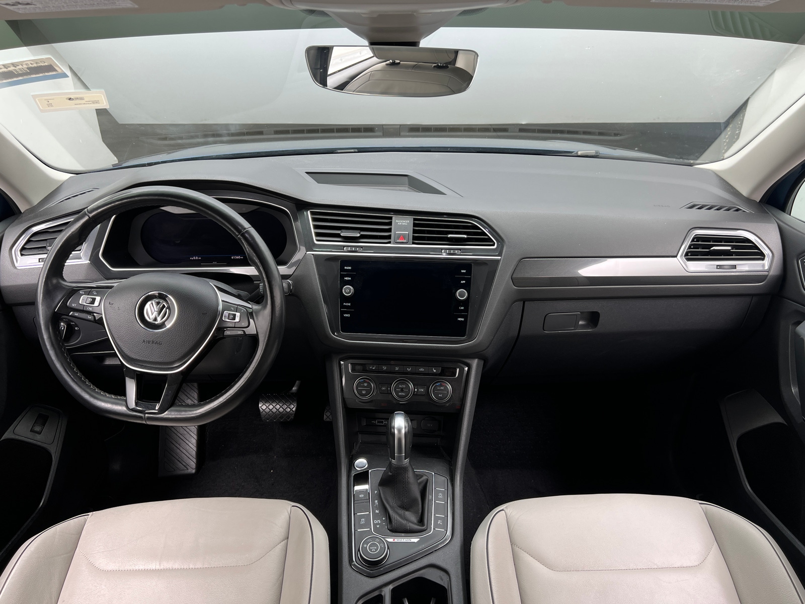 Thumbnail: 2018 Volkswagen Tiguan - 2