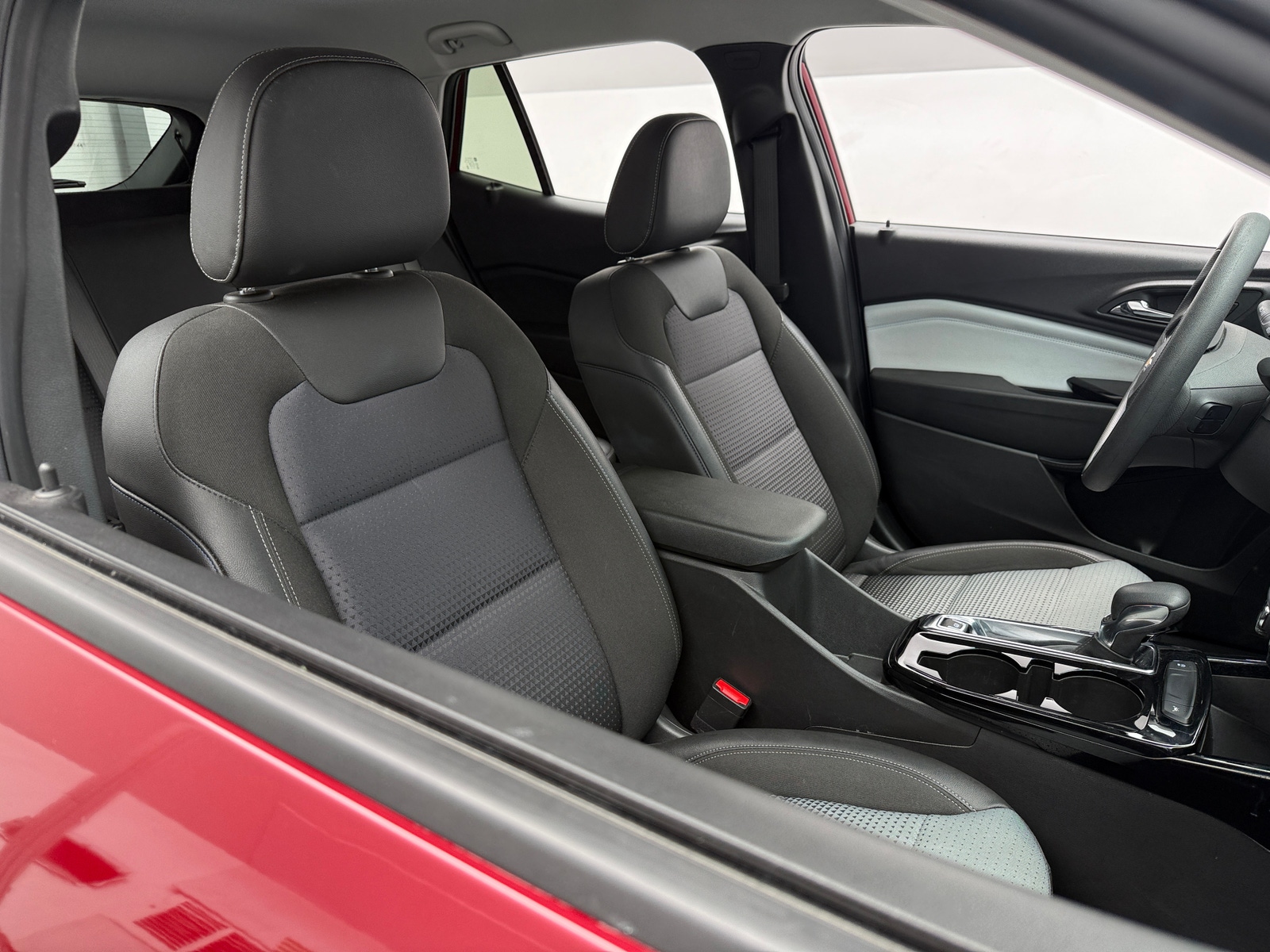 Thumbnail: 2025 Chevrolet Trax - 2