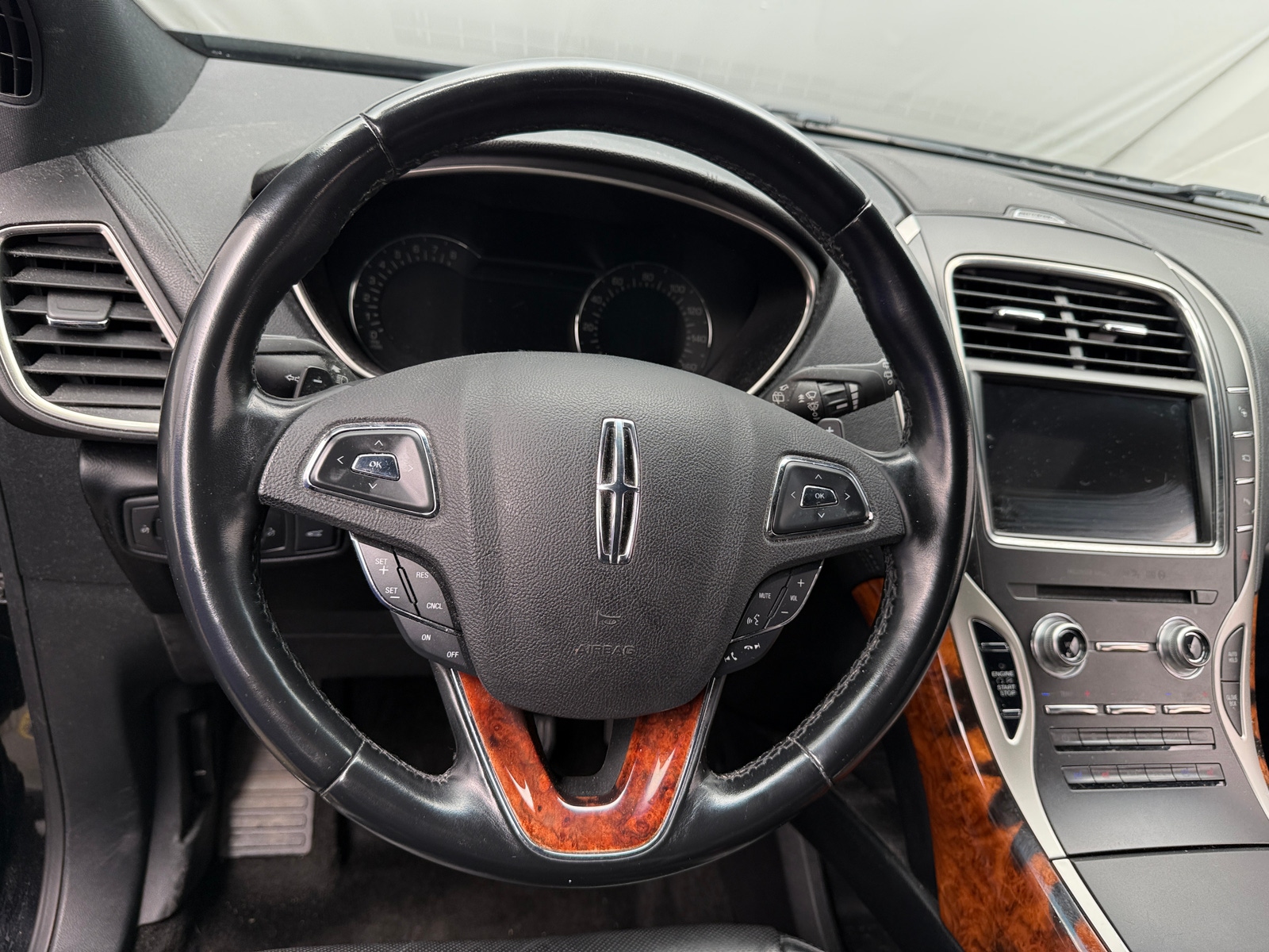 Thumbnail: 2018 Lincoln MKX - 4