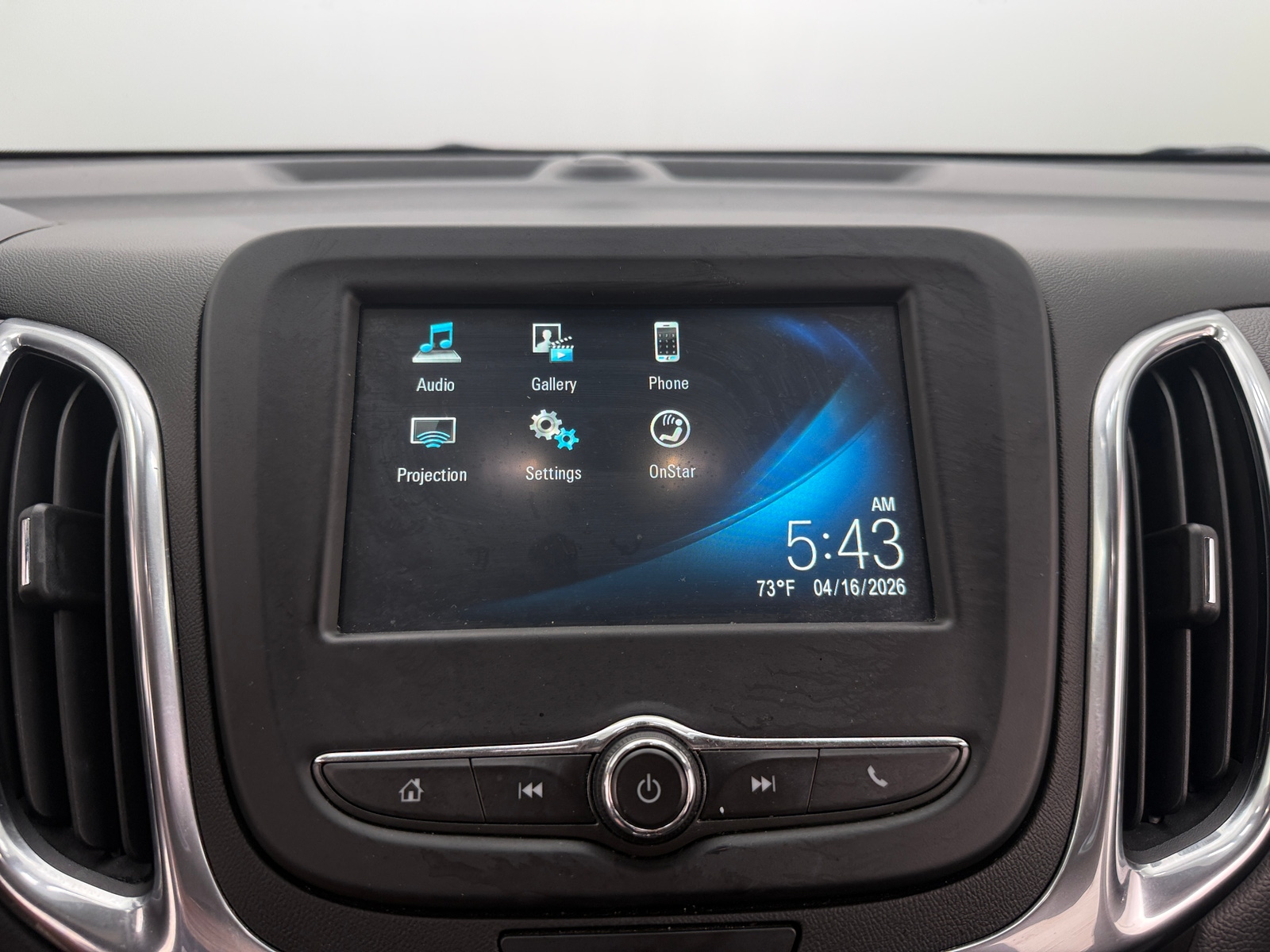 Thumbnail: 2018 Chevrolet Equinox - 4