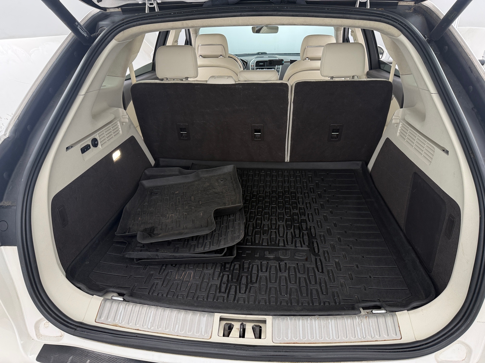 Thumbnail: 2019 Lincoln Nautilus - 6