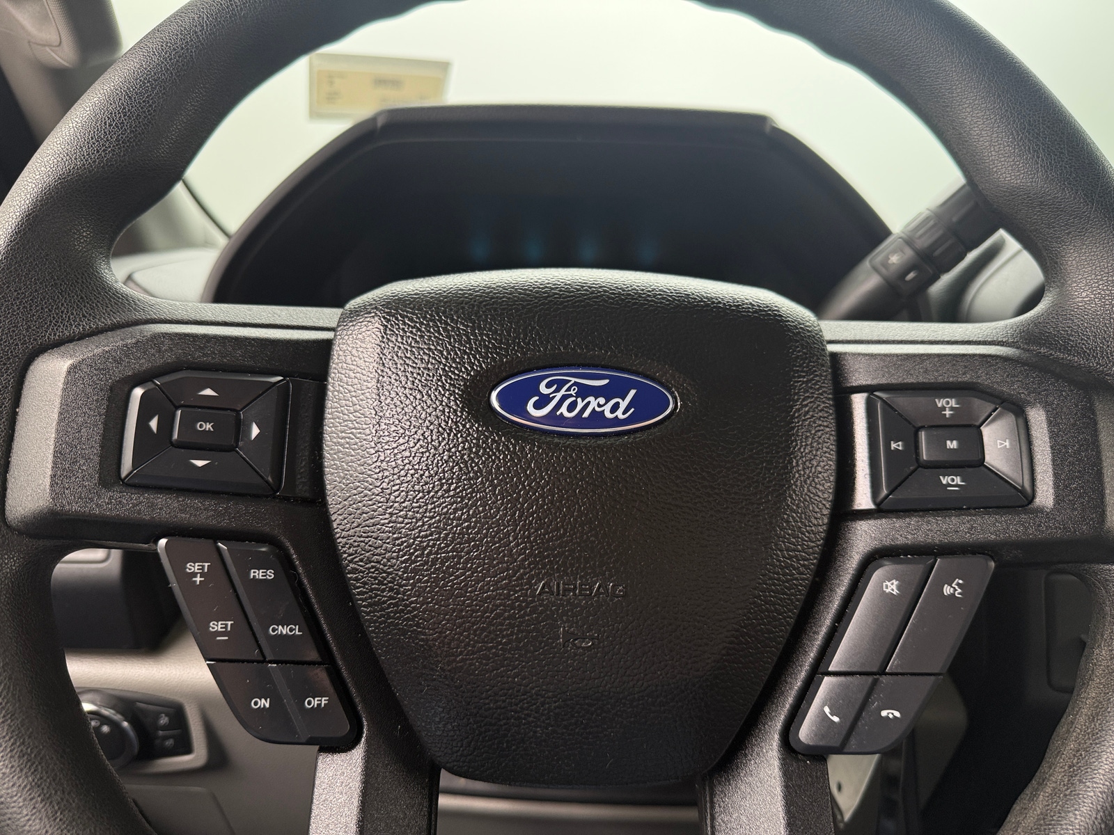 Thumbnail: 2018 Ford Econoline - 5