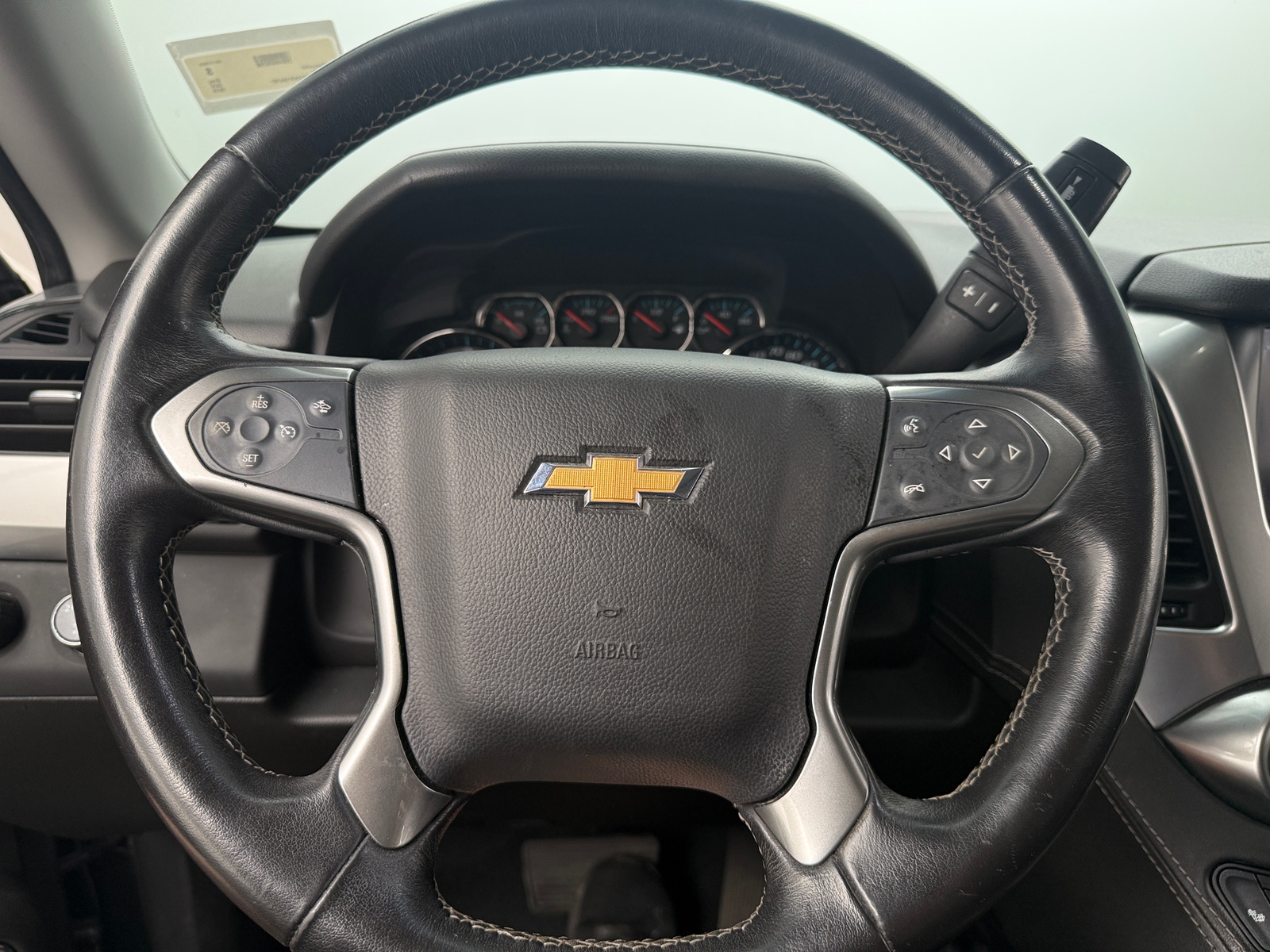 Thumbnail: 2019 Chevrolet Tahoe - 4