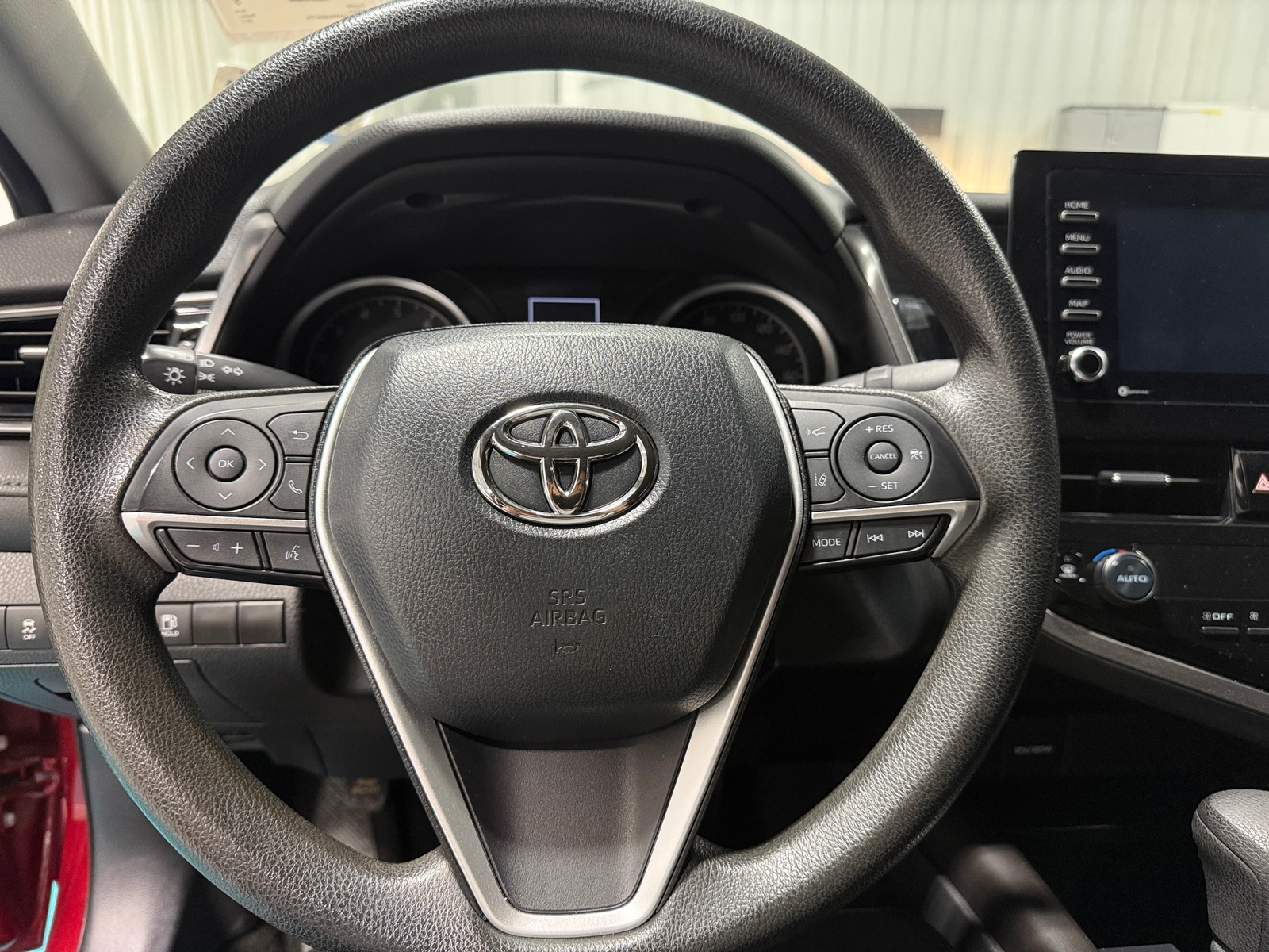 Thumbnail: 2022 Toyota Camry - 5