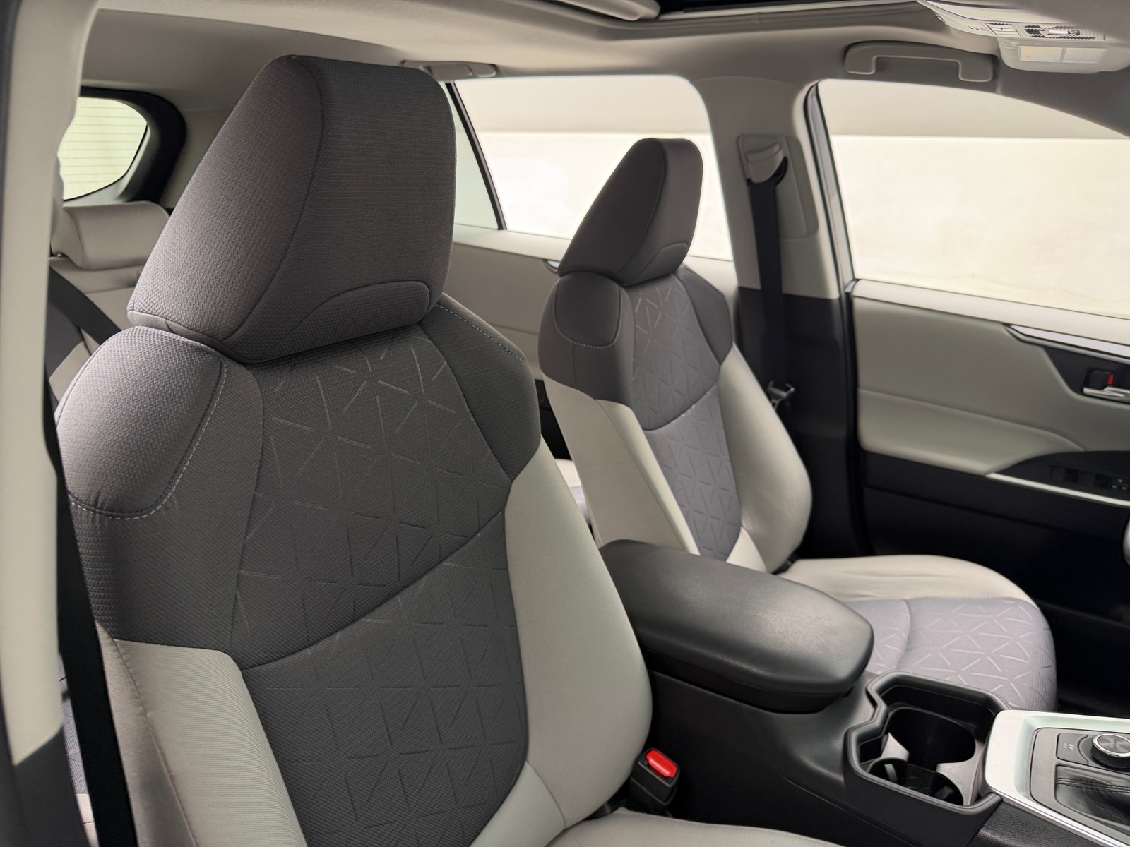 Thumbnail: 2021 Toyota RAV4 - 2