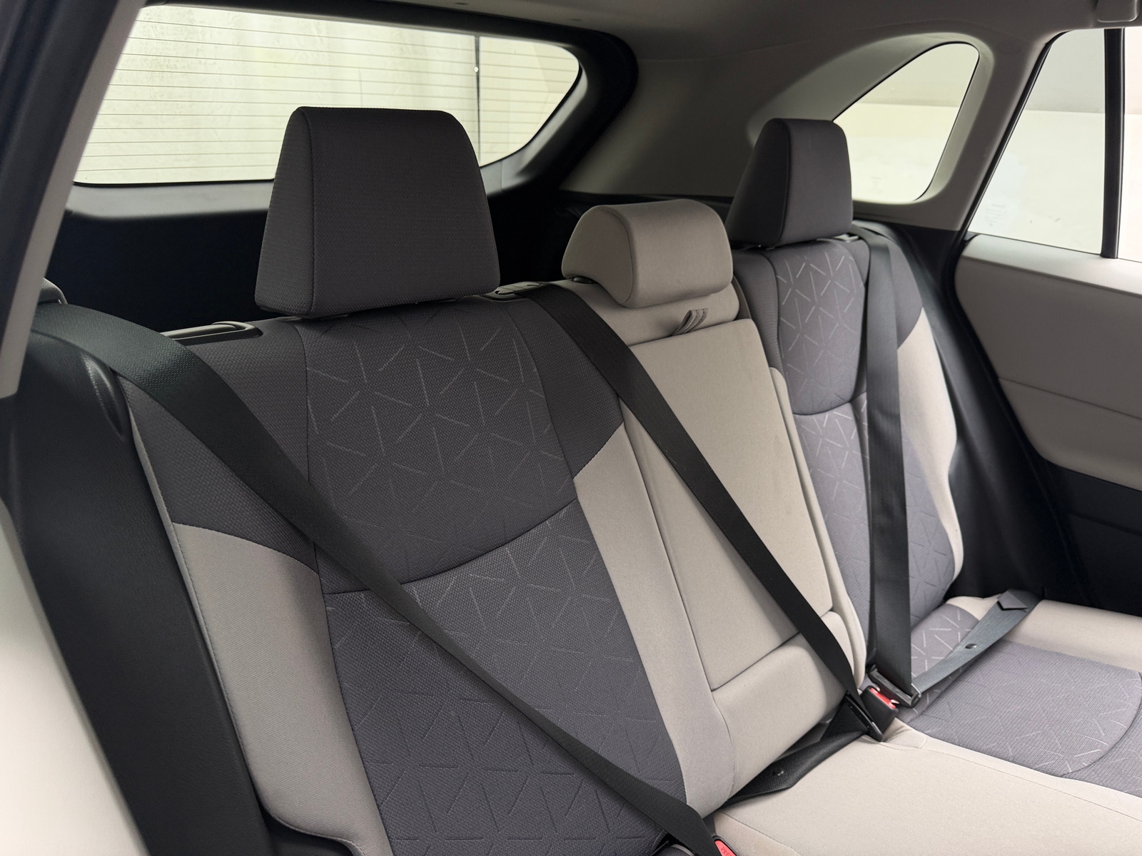 Thumbnail: 2021 Toyota RAV4 - 6