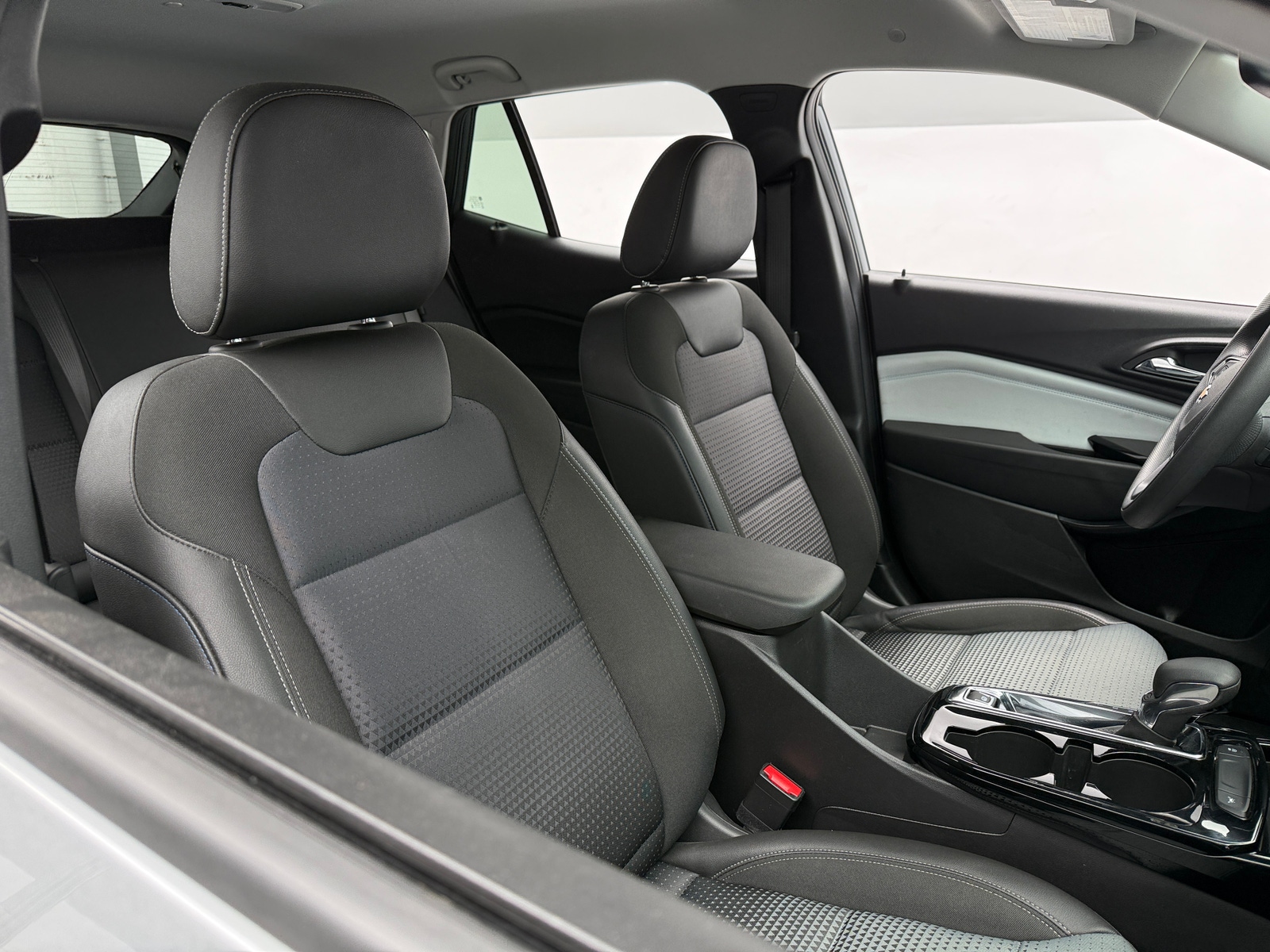 Thumbnail: 2025 Chevrolet Trax - 2