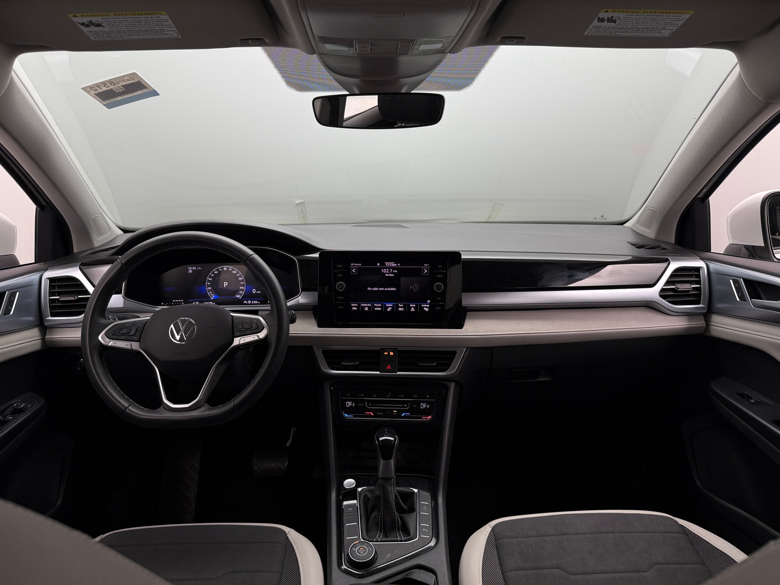 Thumbnail: 2025 Volkswagen Taos - 3